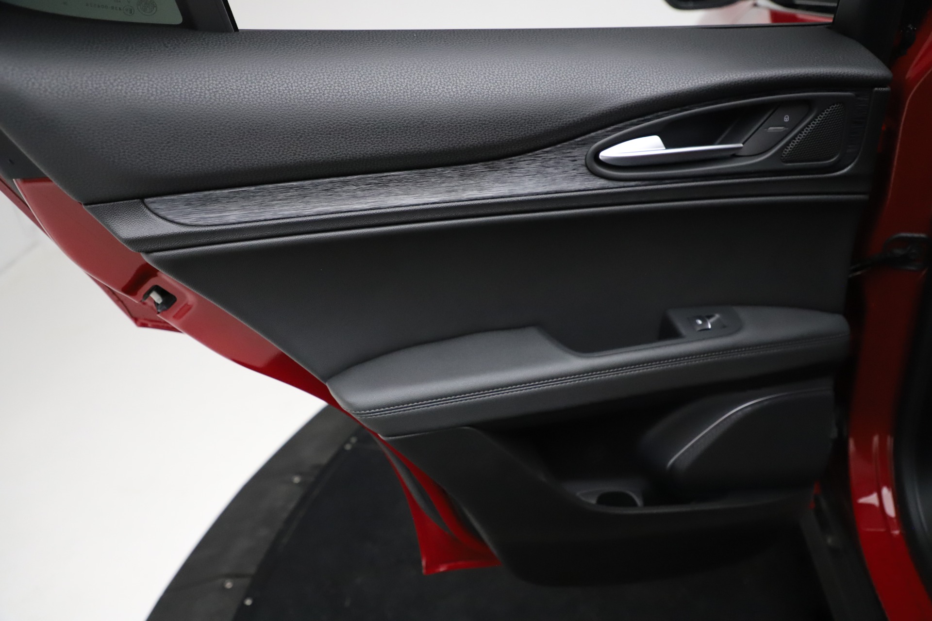 New-2021-Alfa-Romeo-Stelvio-Q4