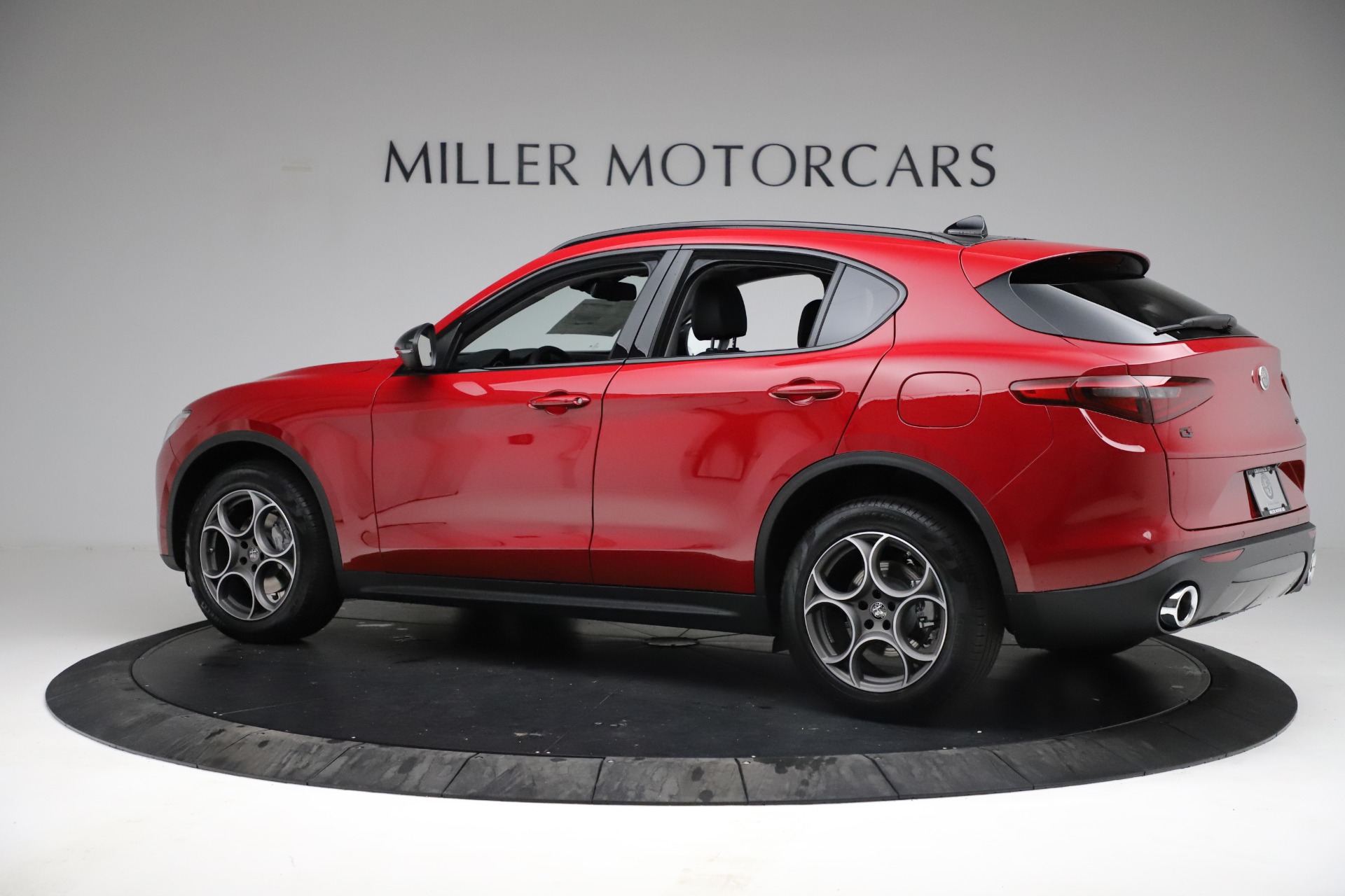 New-2021-Alfa-Romeo-Stelvio-Q4