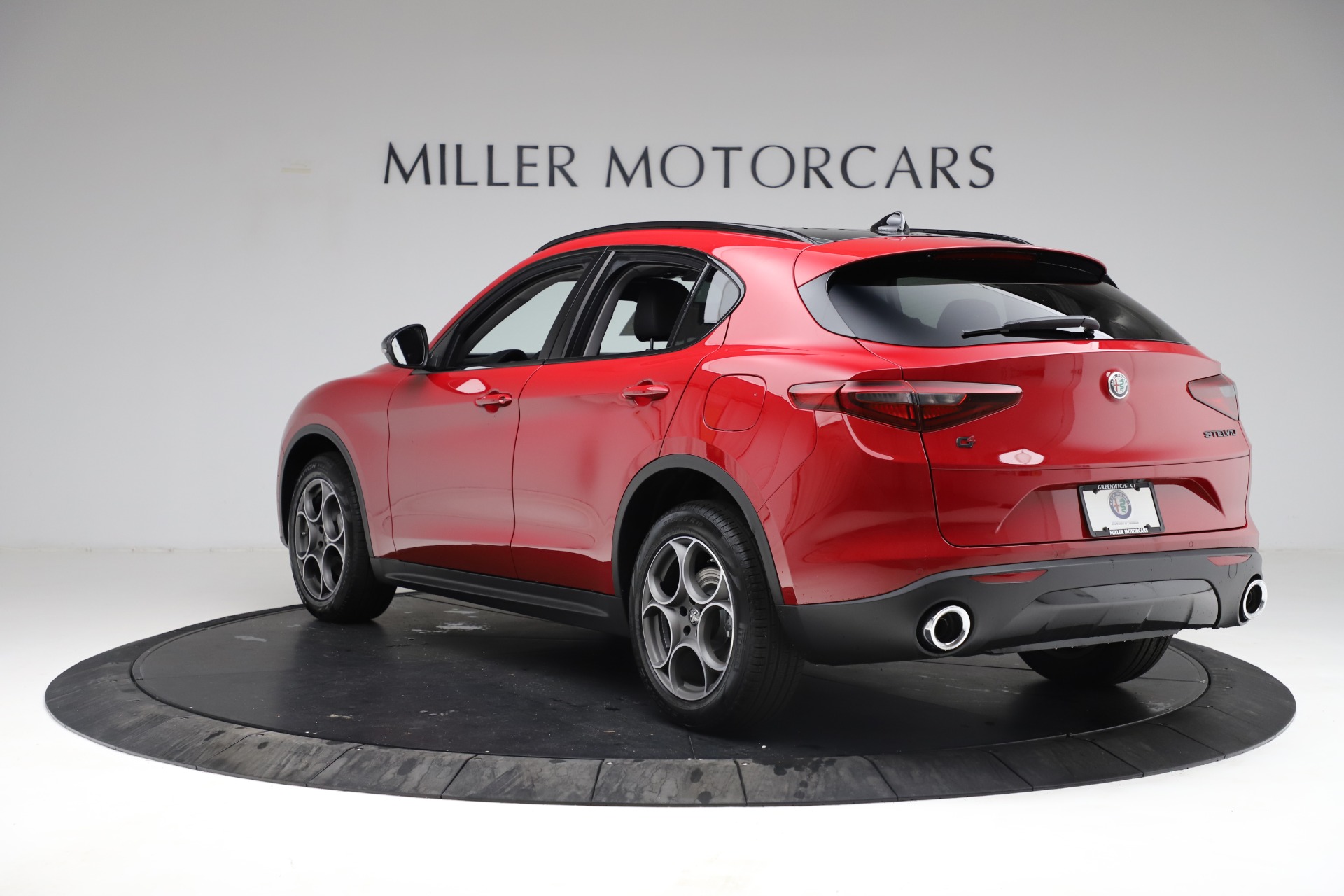 New-2021-Alfa-Romeo-Stelvio-Q4