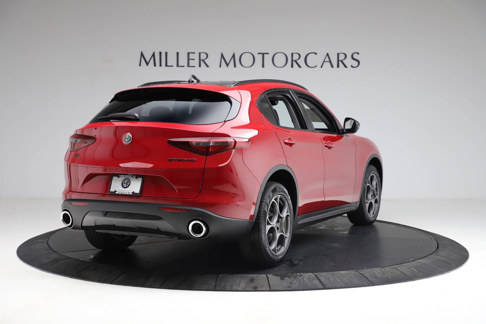 New-2021-Alfa-Romeo-Stelvio-Q4