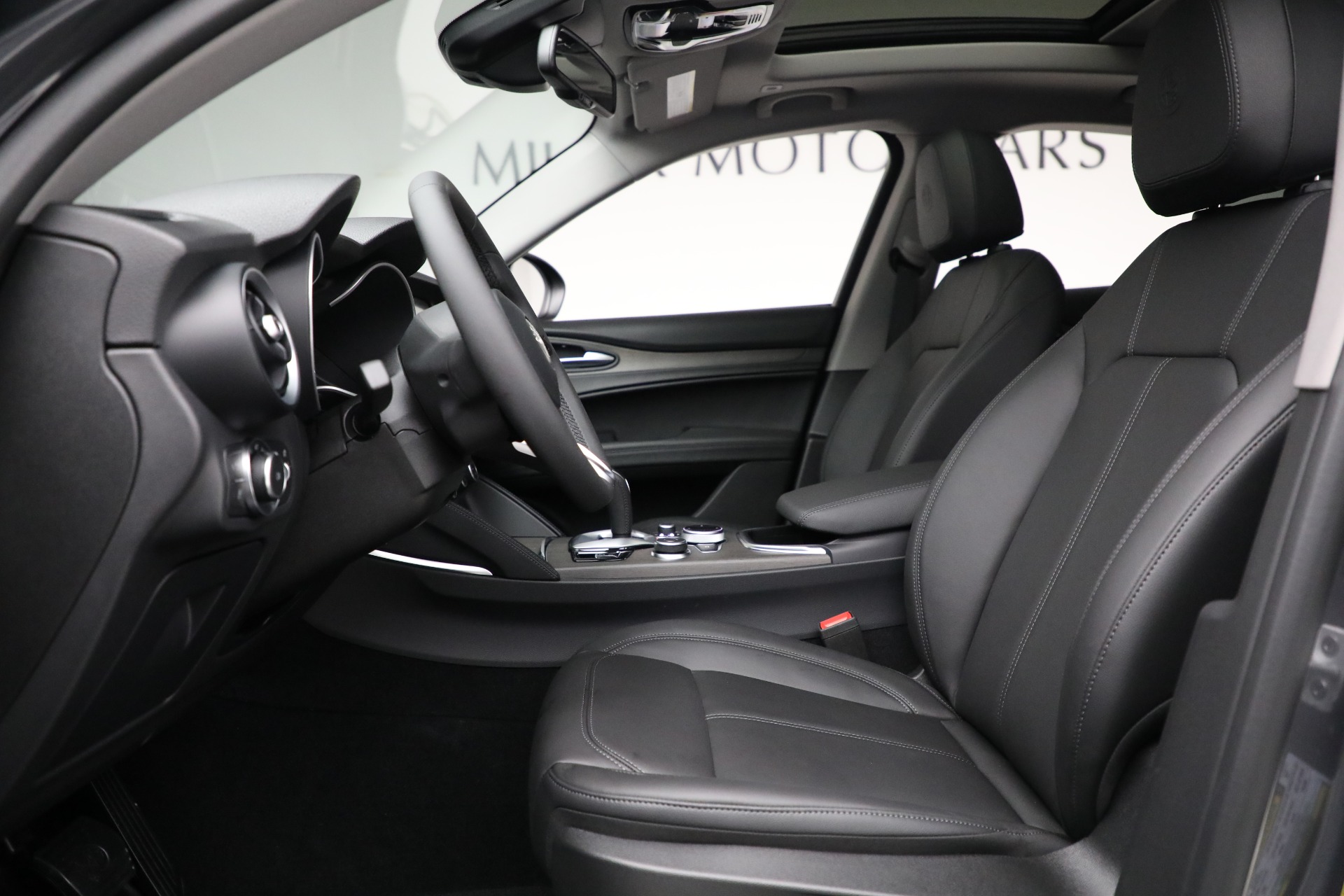 New-2021-Alfa-Romeo-Stelvio-Ti-Q4