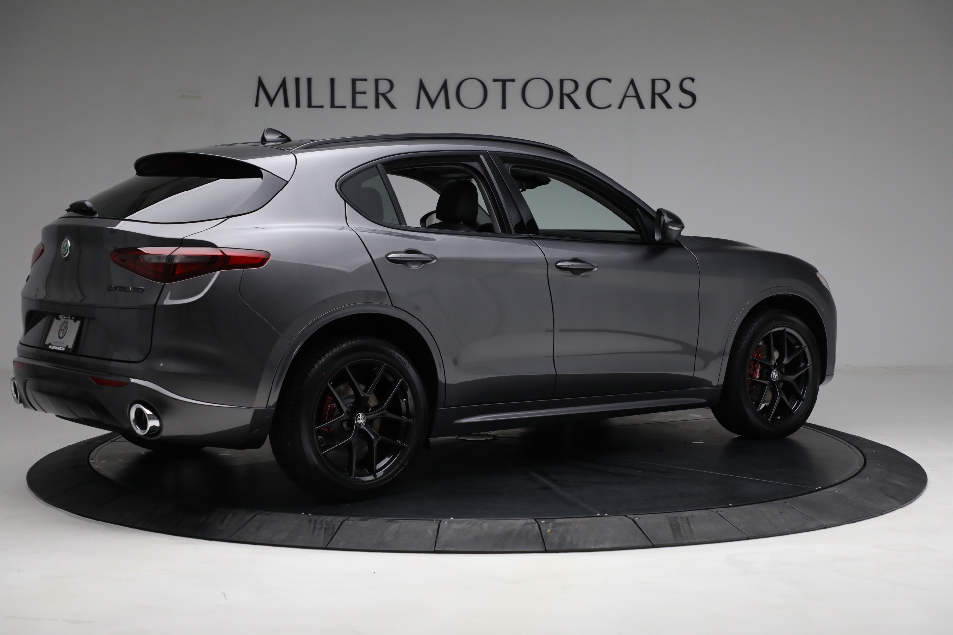 New-2021-Alfa-Romeo-Stelvio-Ti-Q4
