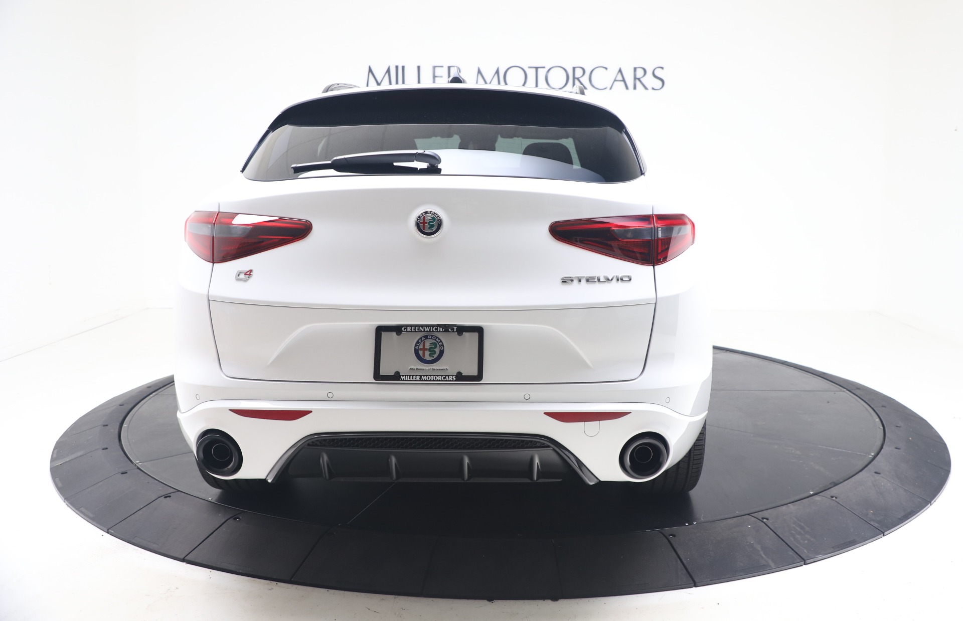 New-2021-Alfa-Romeo-Stelvio-Ti-Sport-Q4