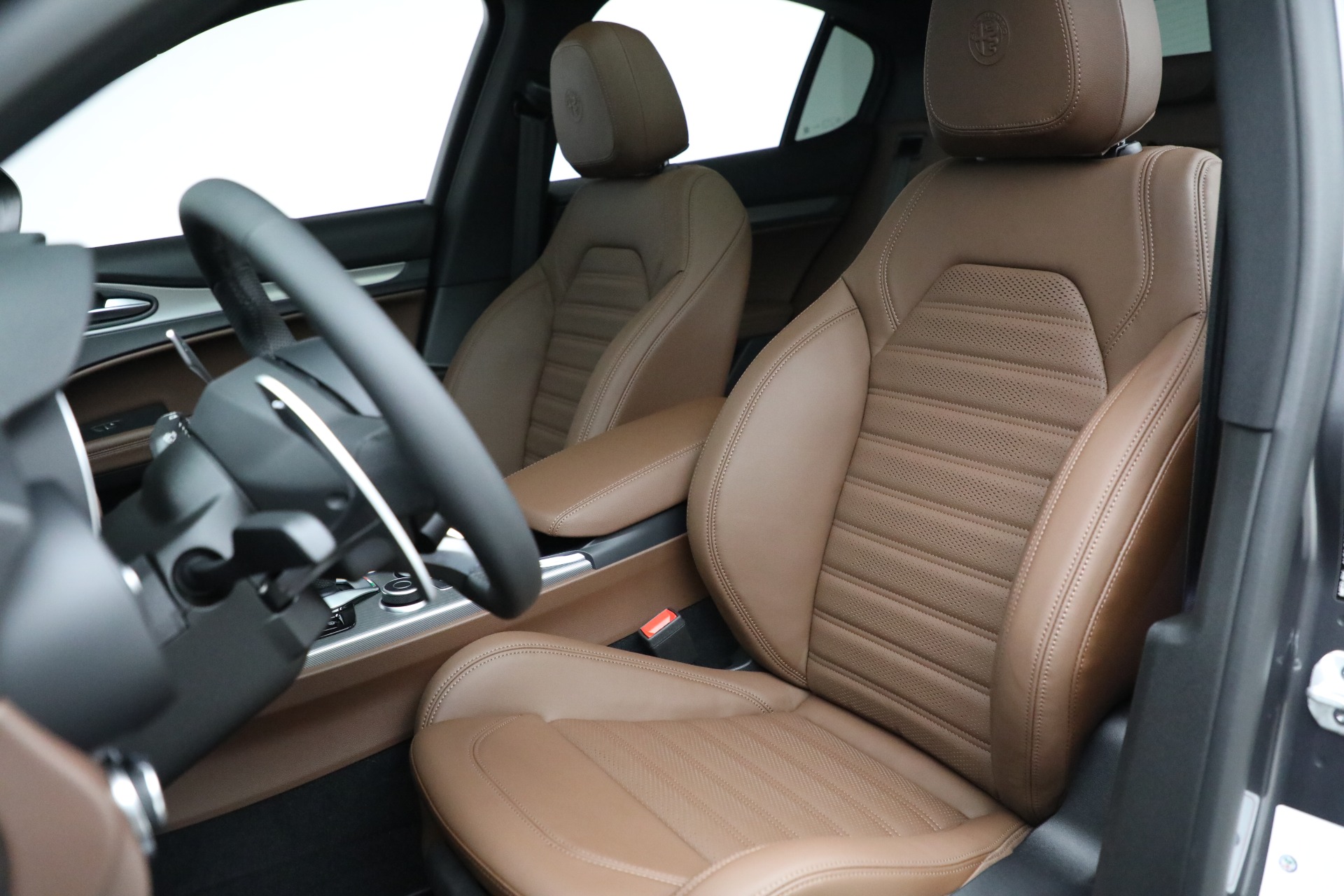 New-2021-Alfa-Romeo-Stelvio-Ti-Sport-Q4