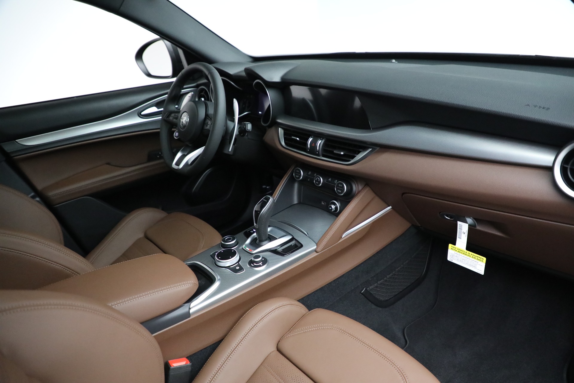 New-2021-Alfa-Romeo-Stelvio-Ti-Sport-Q4