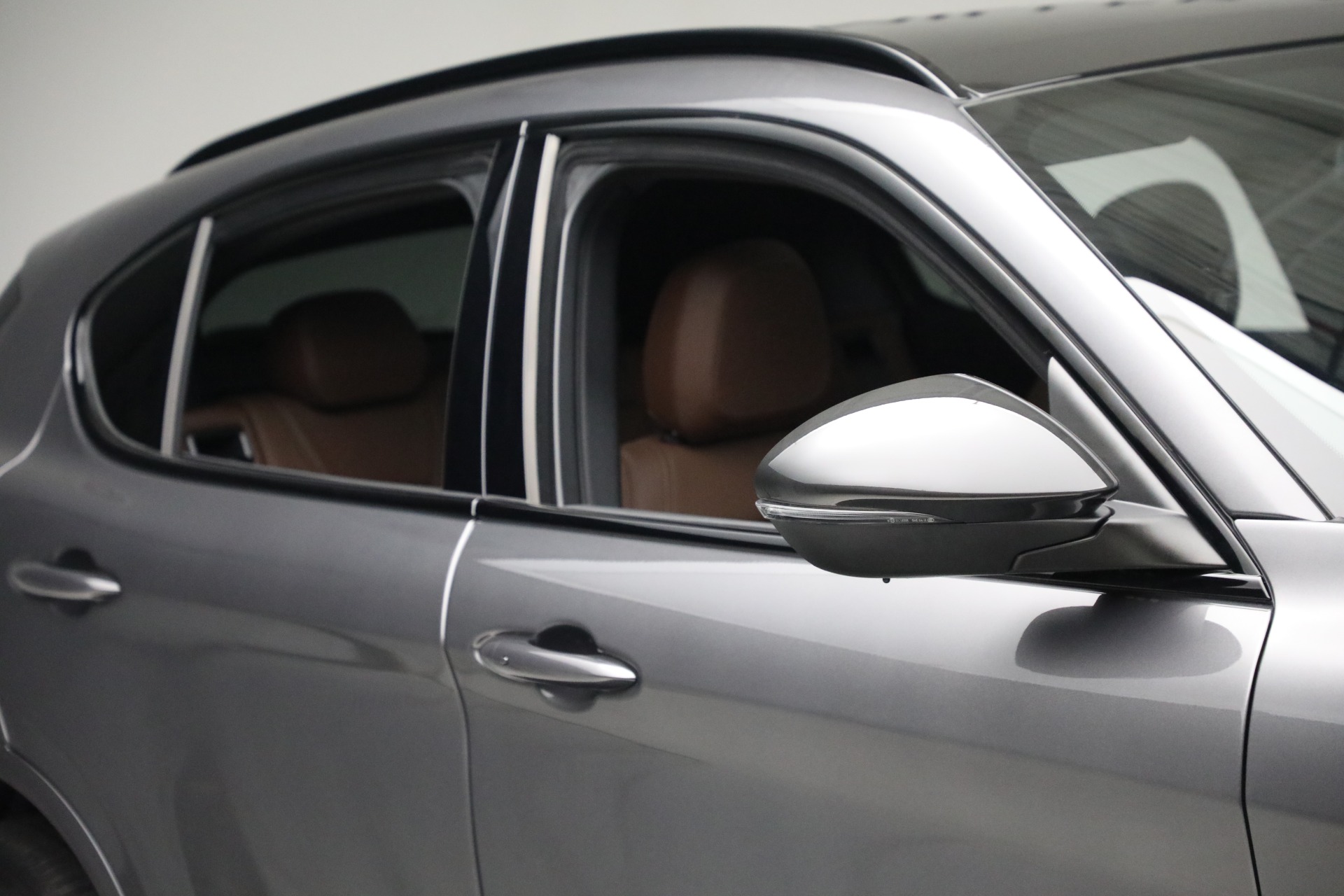 New-2021-Alfa-Romeo-Stelvio-Ti-Sport-Q4