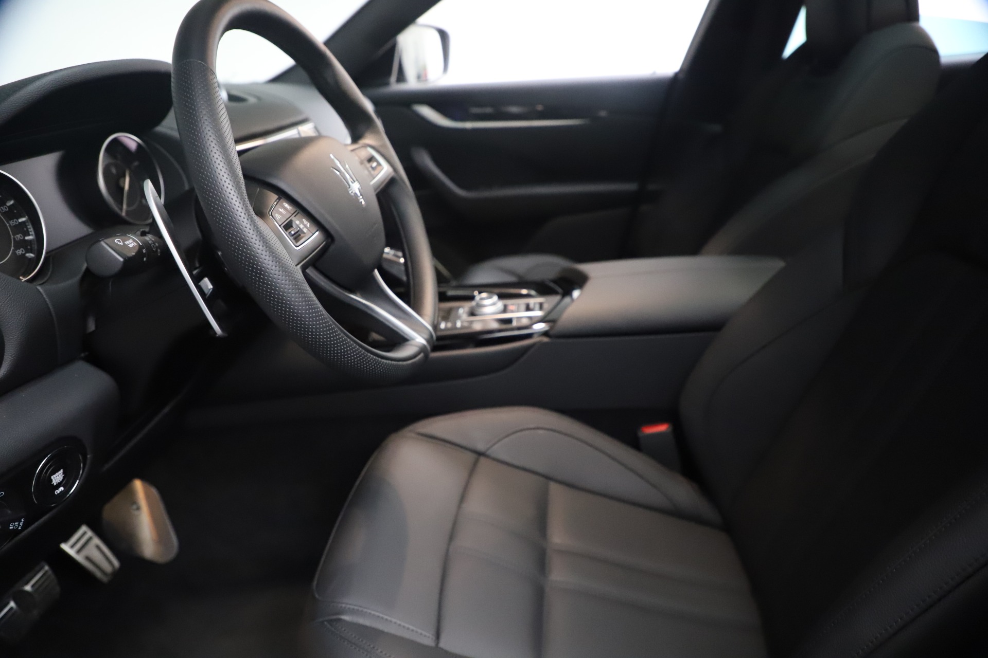 New-2021-Maserati-Levante-GranSport