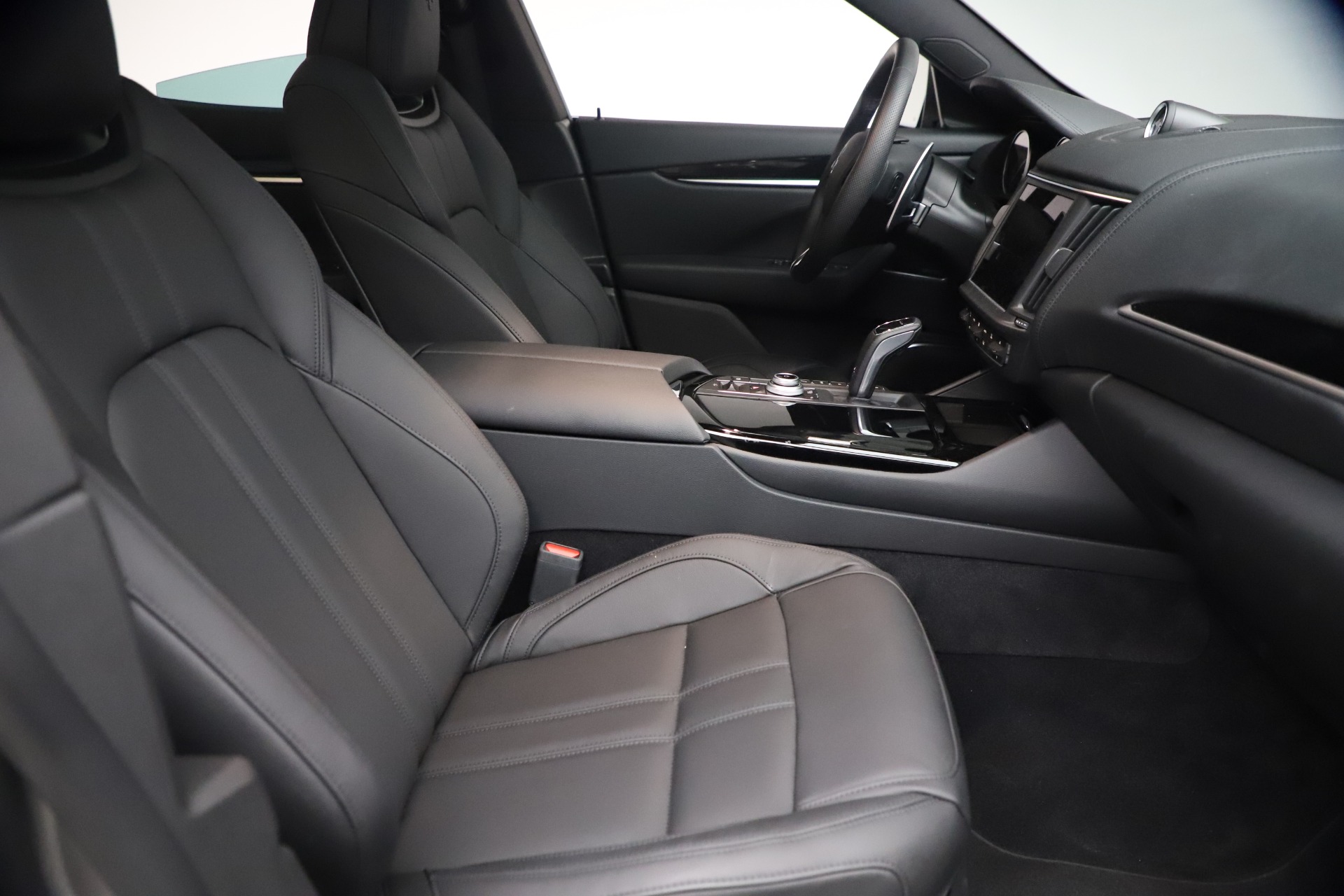 New-2021-Maserati-Levante-GranSport