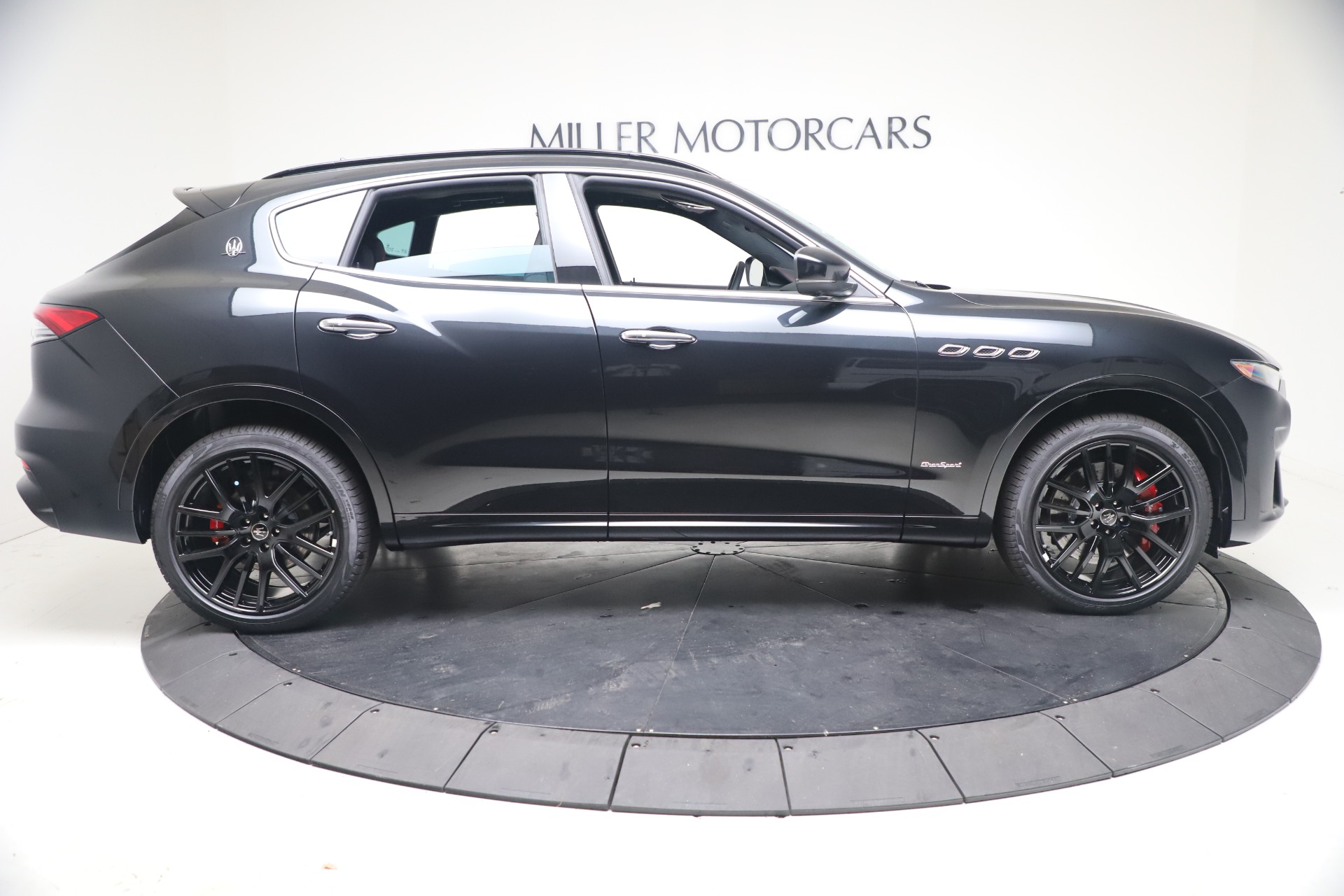 New-2021-Maserati-Levante-S-GranSport