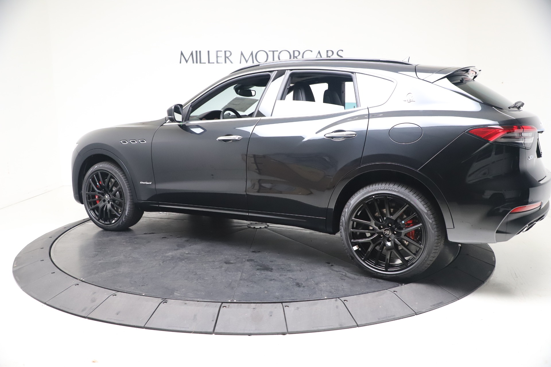 New-2021-Maserati-Levante-S-GranSport