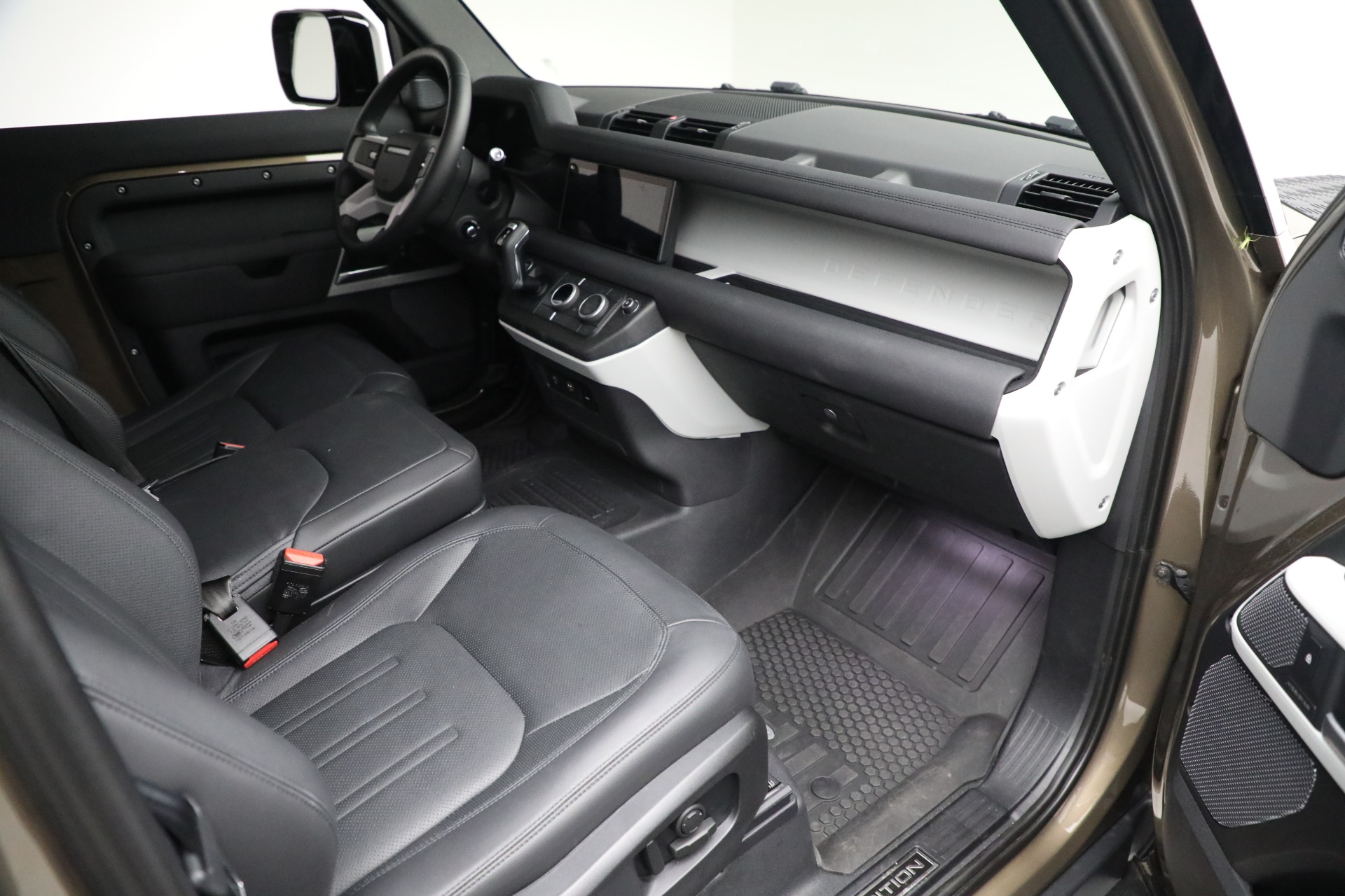 Used-2021-Land-Rover-Defender-90-First-Edition