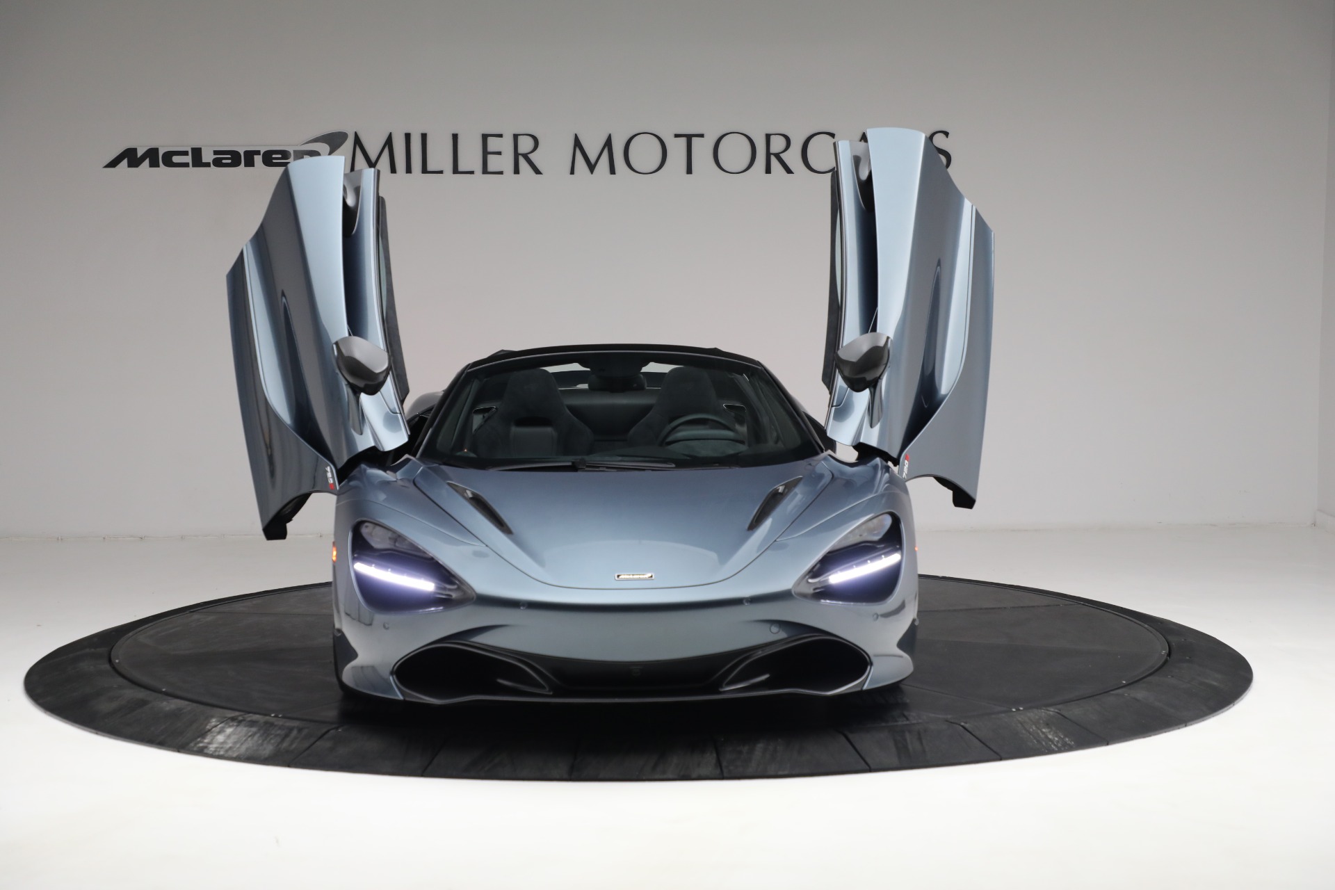 Used-2020-McLaren-720S-Spider