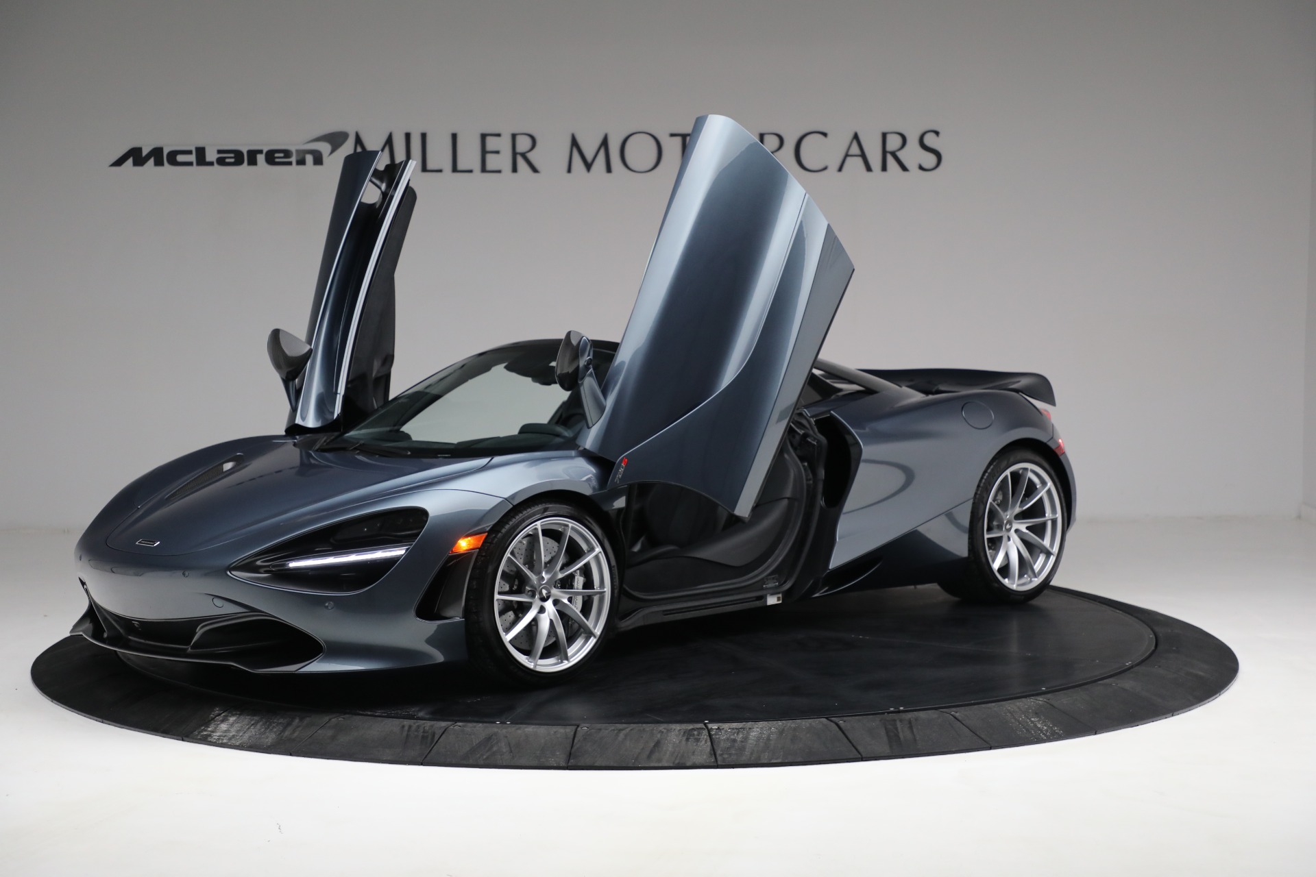 Used-2020-McLaren-720S-Spider