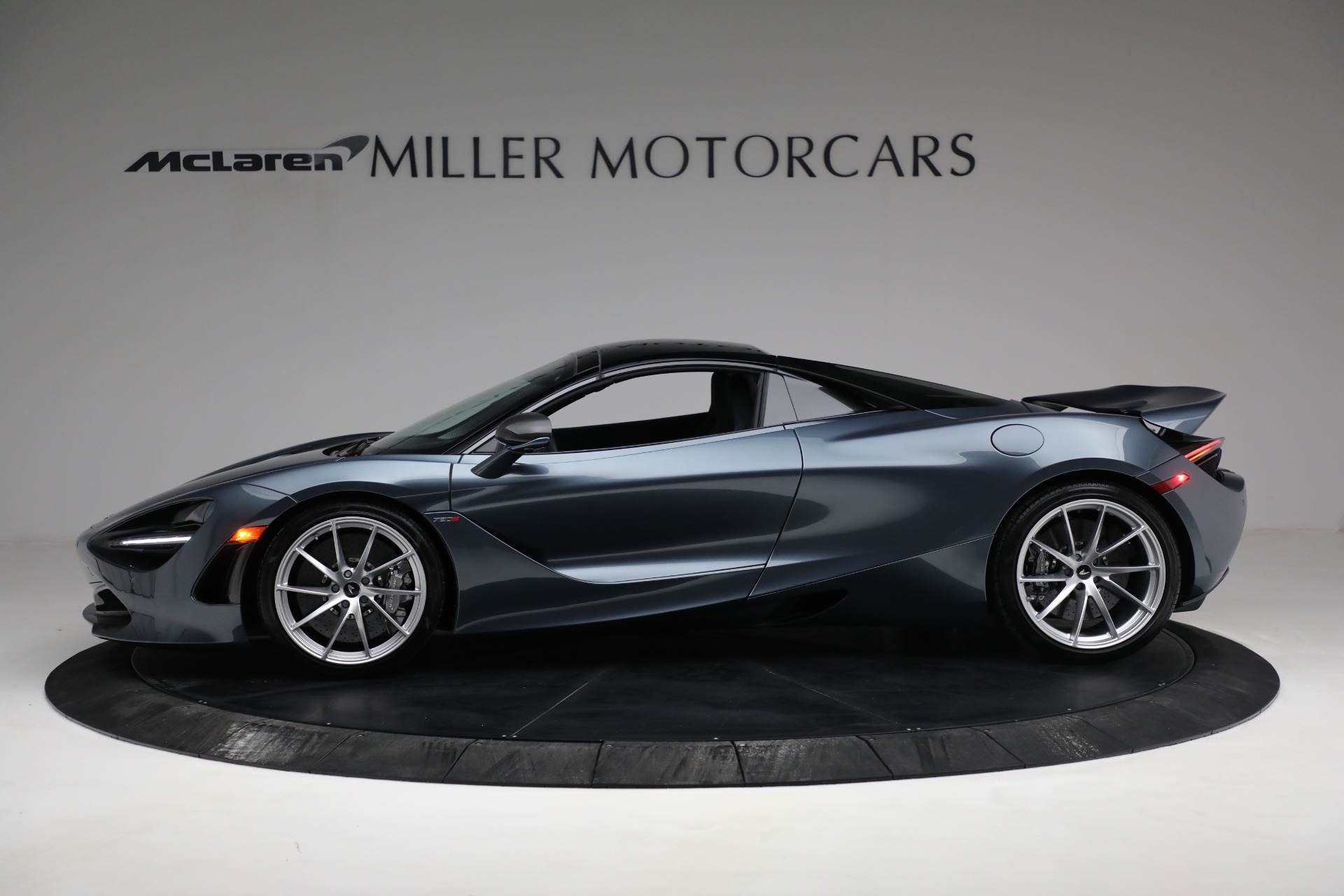 Used-2020-McLaren-720S-Spider