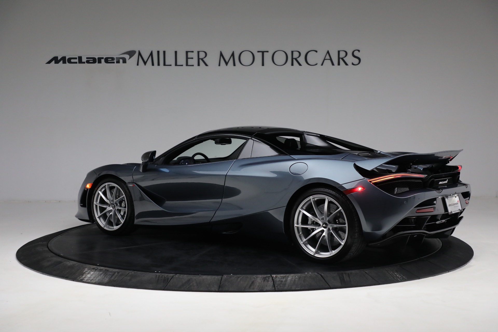 Used-2020-McLaren-720S-Spider