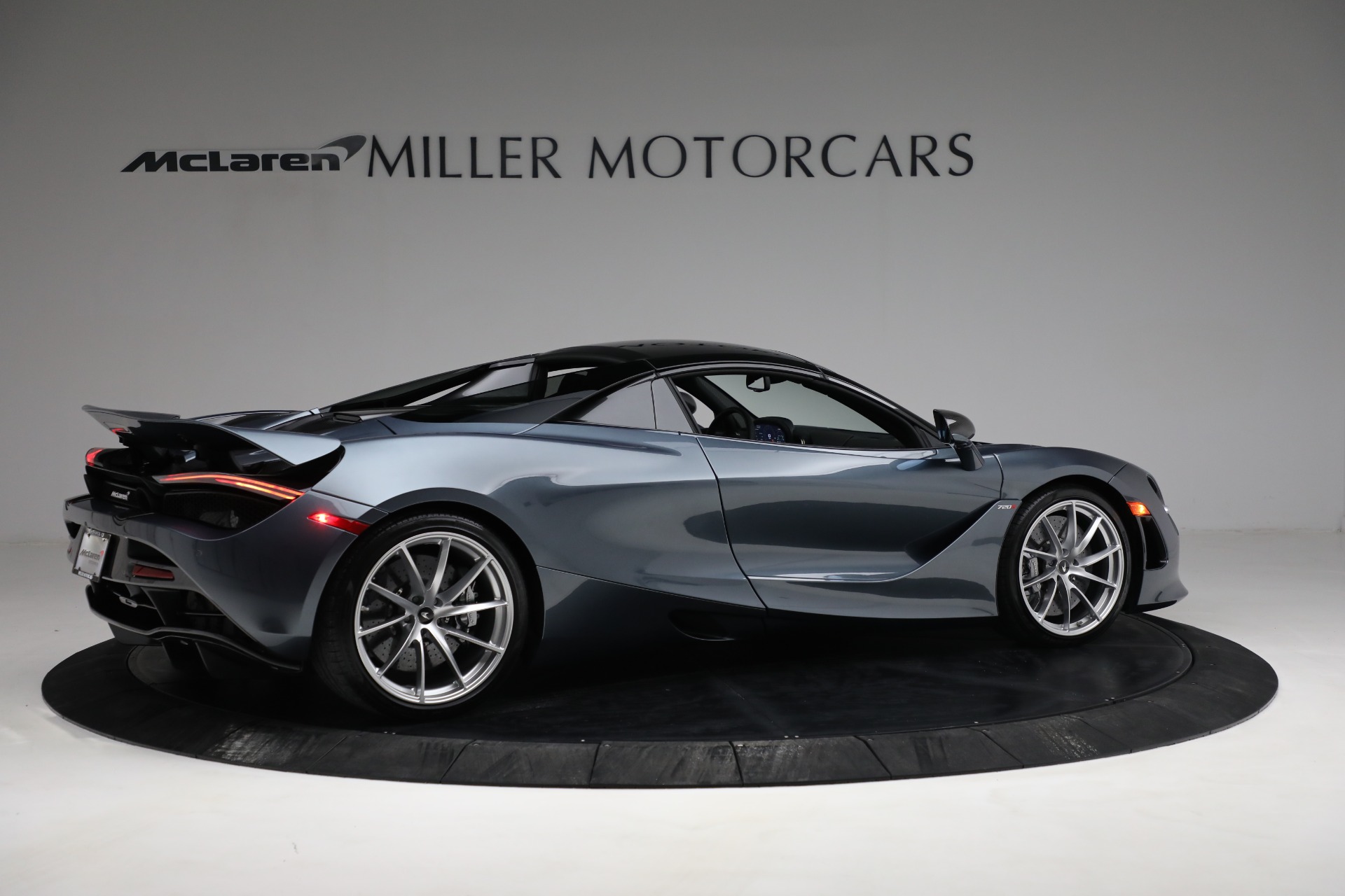 Used-2020-McLaren-720S-Spider