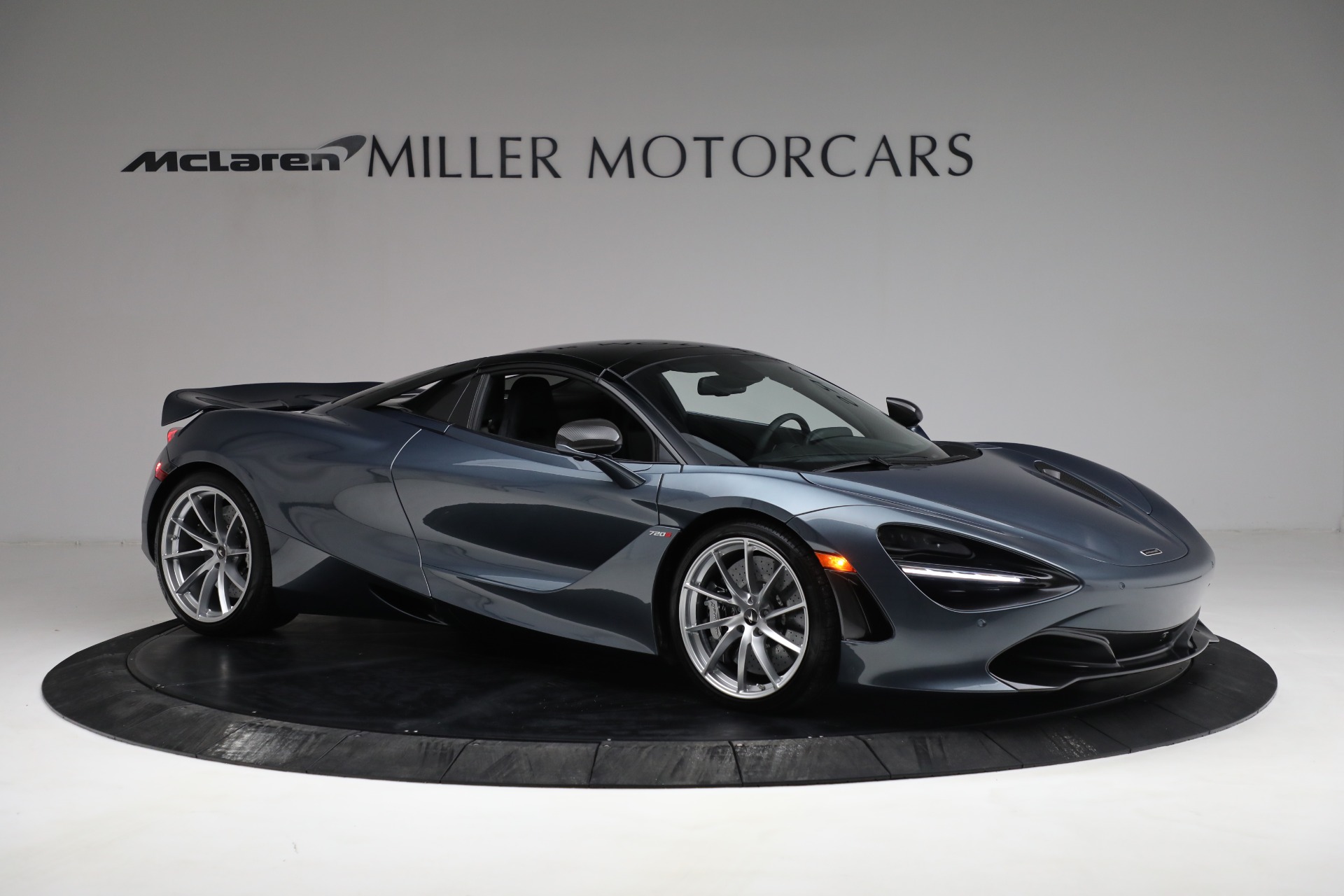 Used-2020-McLaren-720S-Spider