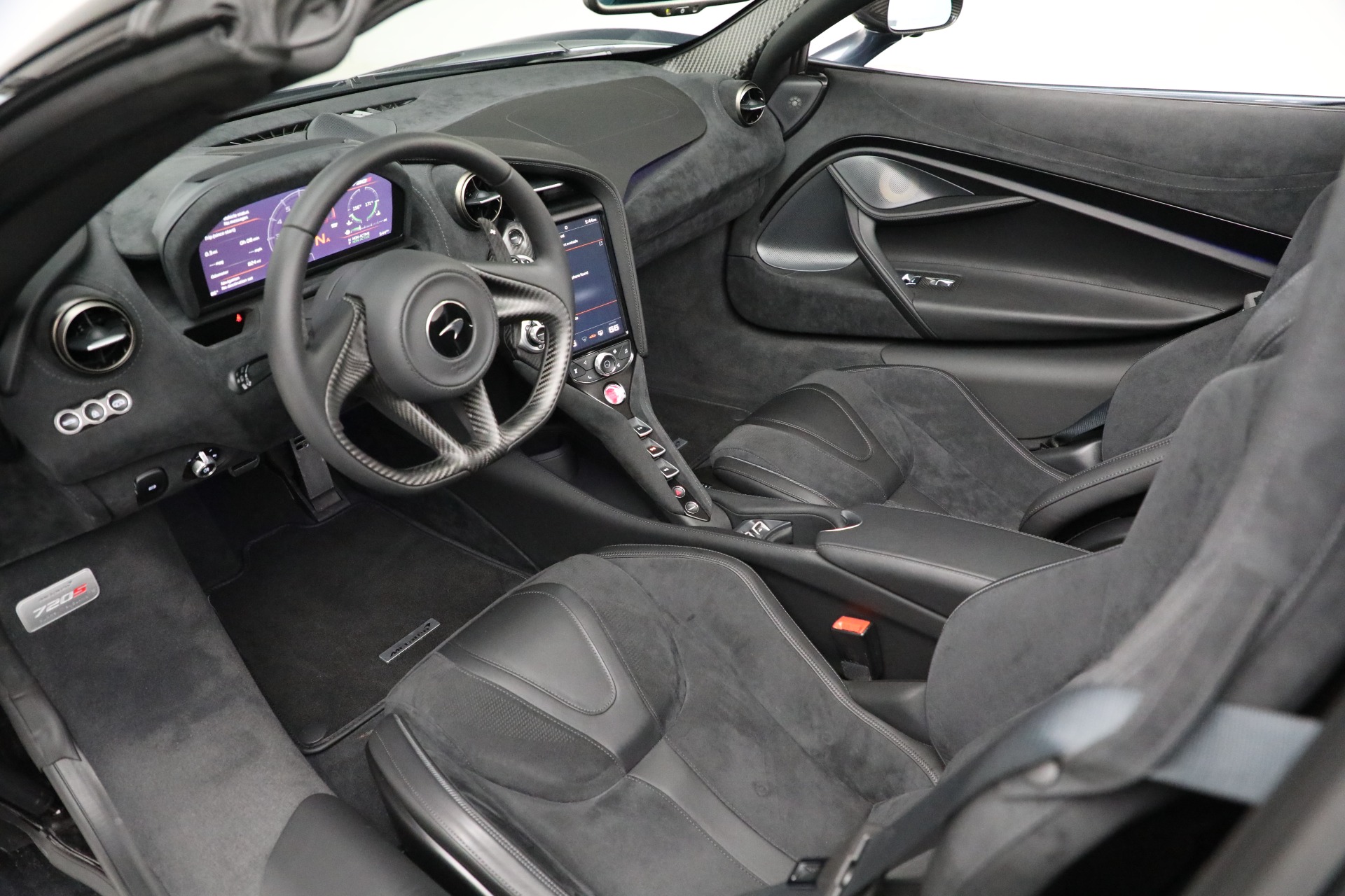 Used-2020-McLaren-720S-Spider