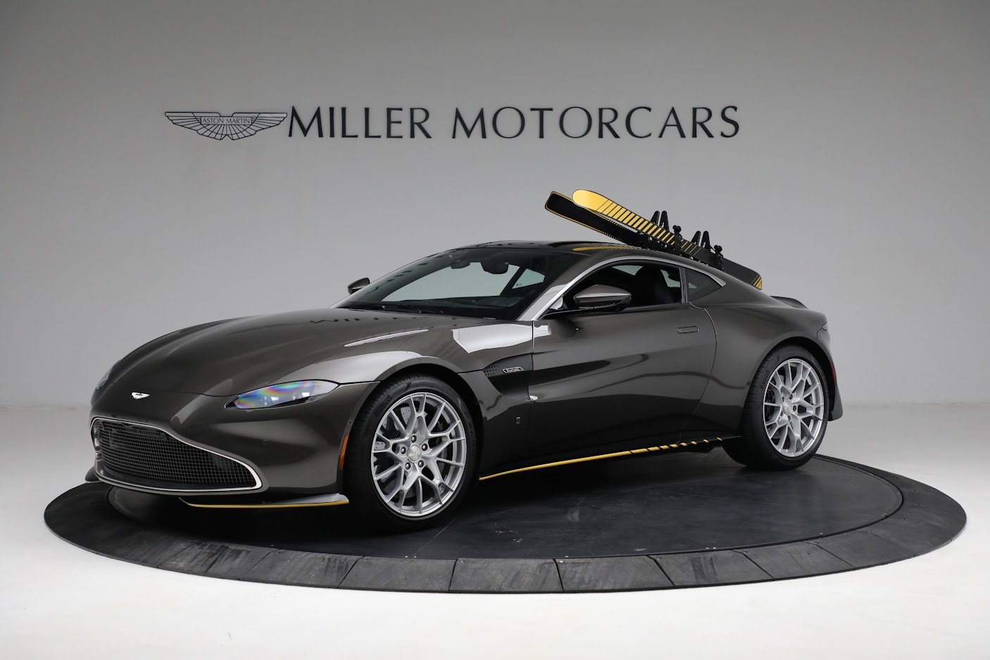 Used-2021-Aston-Martin-Vantage-007-Bond-Edition