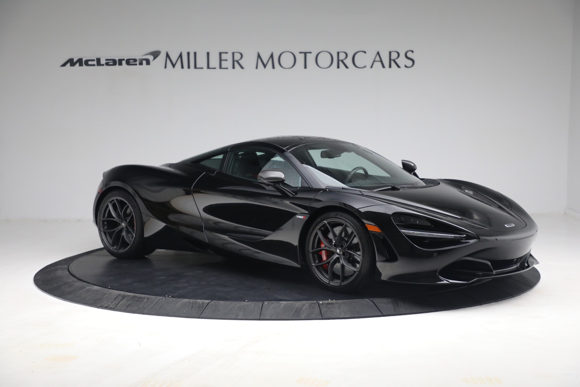 Used-2021-McLaren-720S-Performance