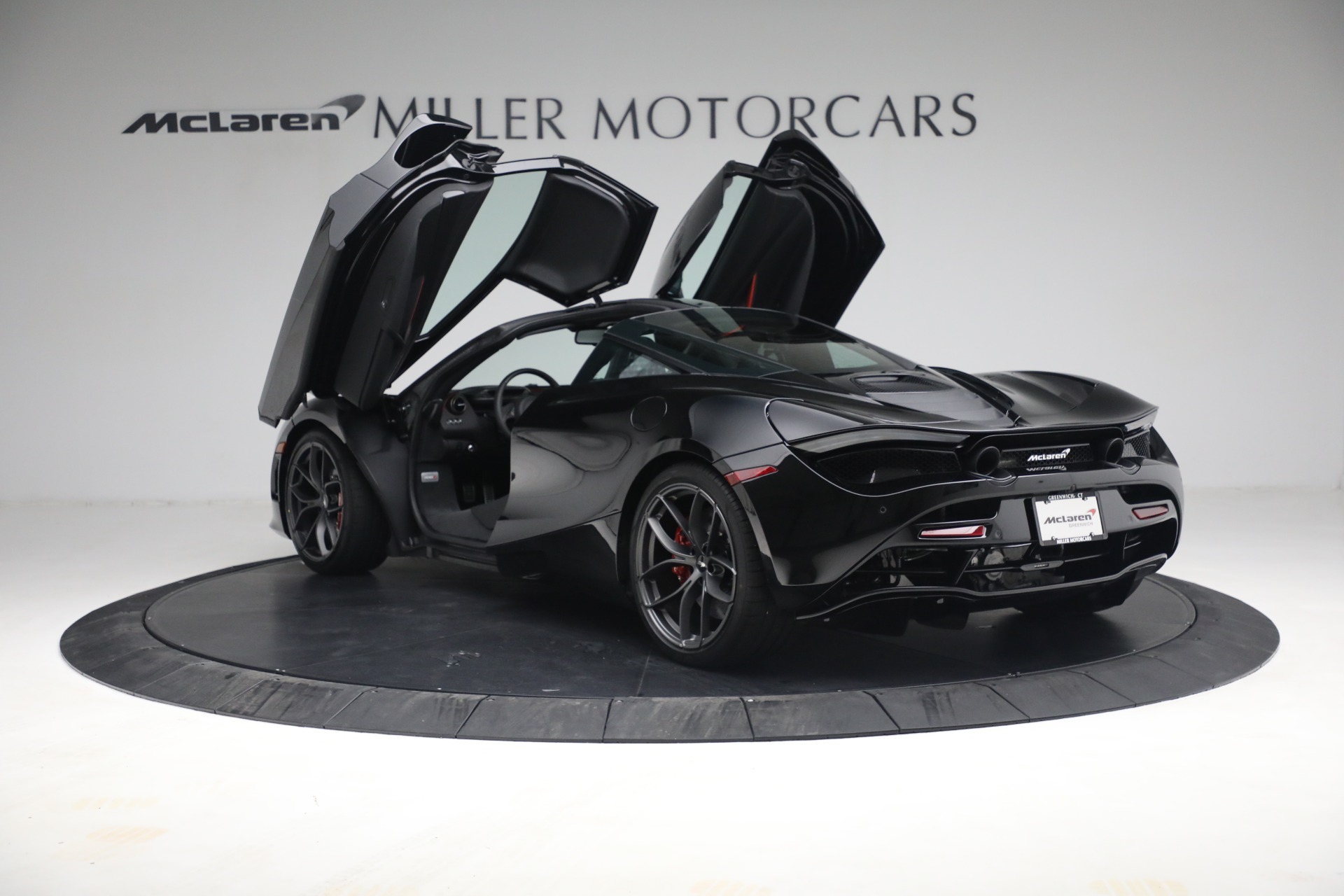 Used-2021-McLaren-720S-Performance