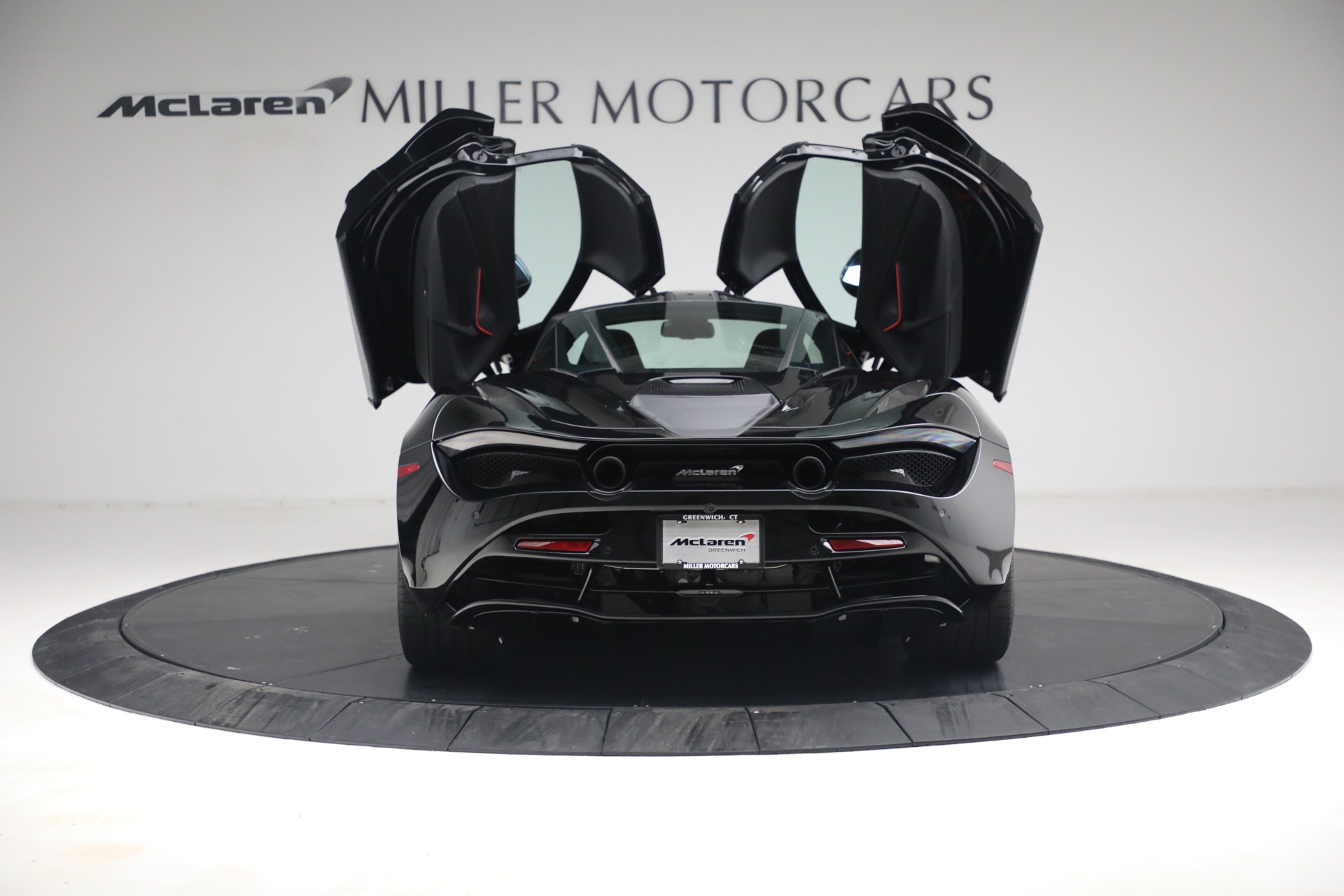 Used-2021-McLaren-720S-Performance