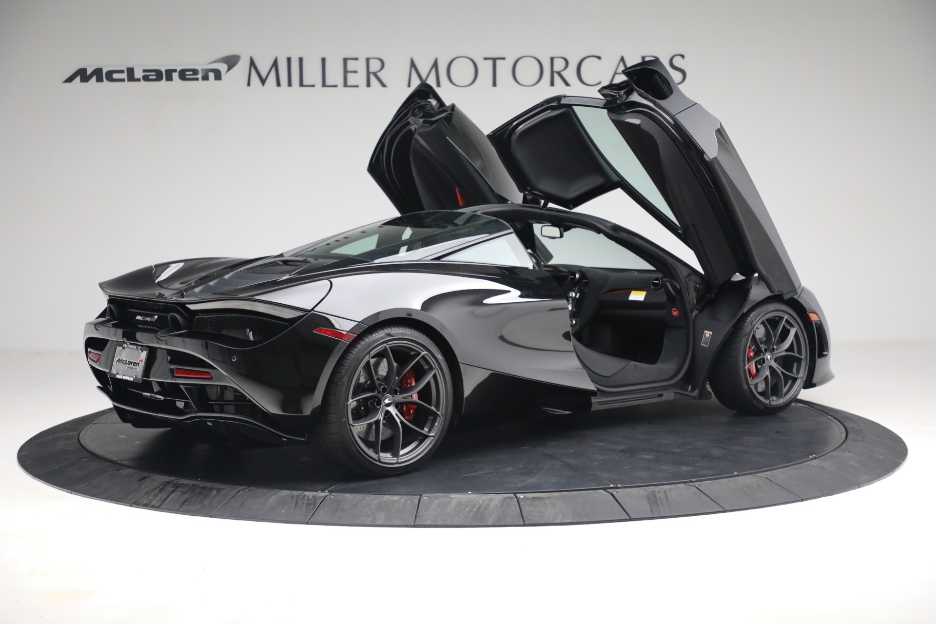 Used-2021-McLaren-720S-Performance