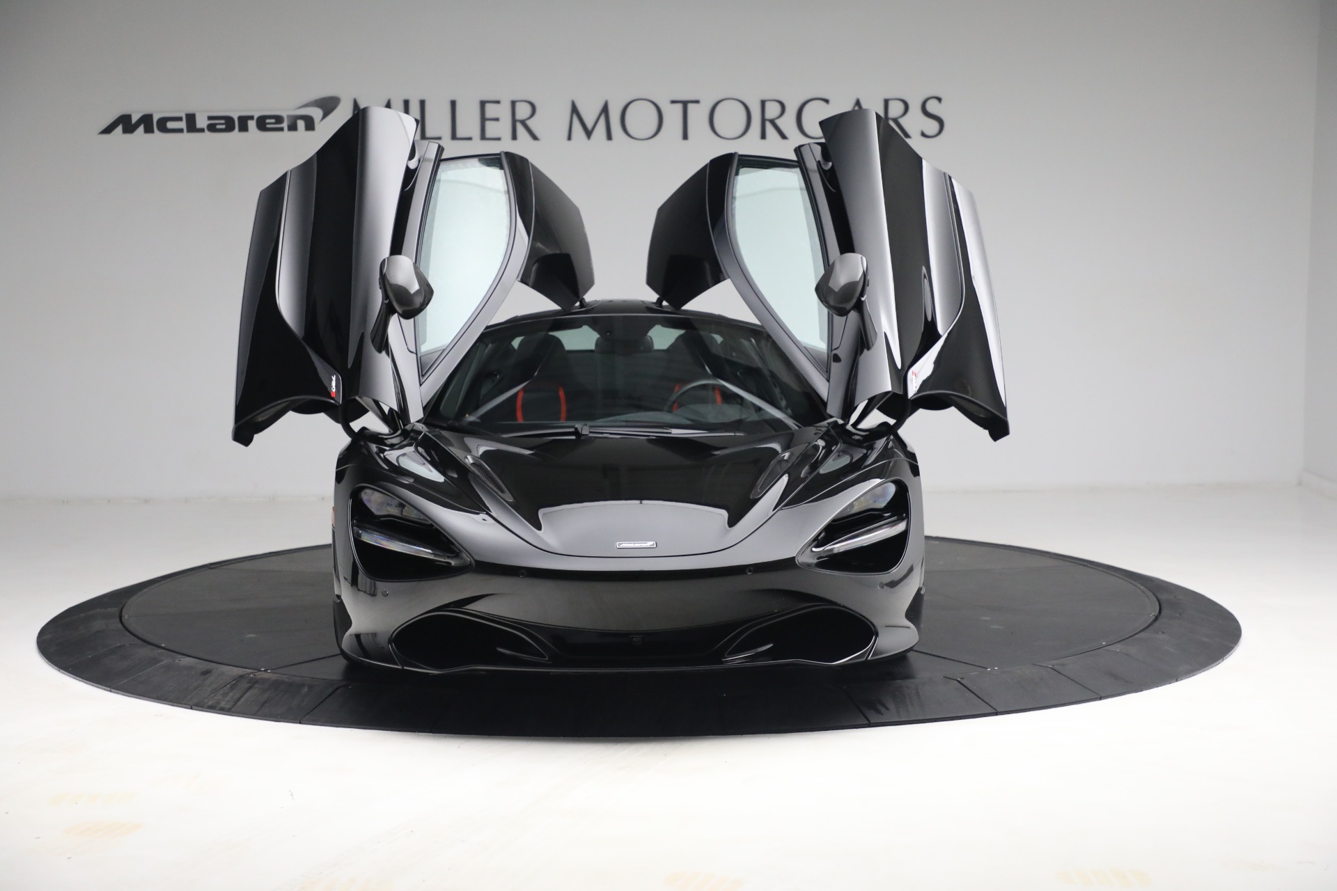 Used-2021-McLaren-720S-Performance