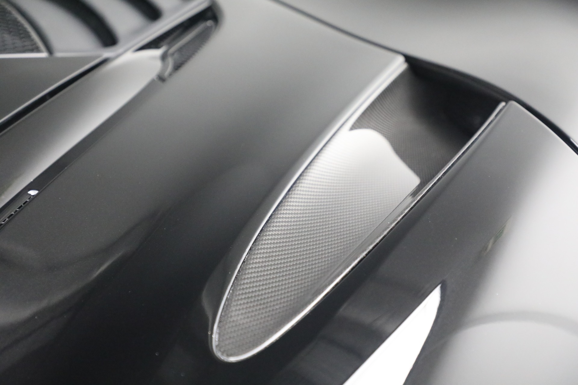 Used-2021-McLaren-720S-Performance