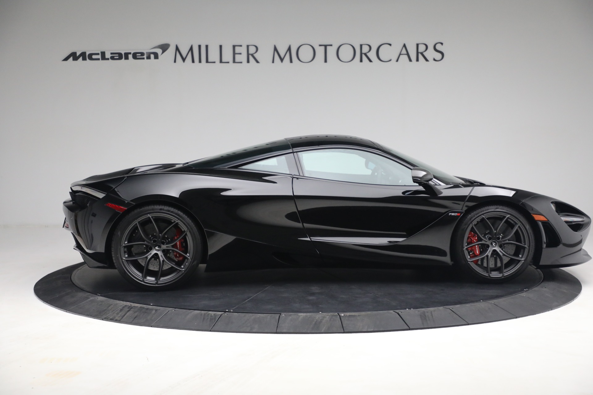 Used-2021-McLaren-720S-Performance