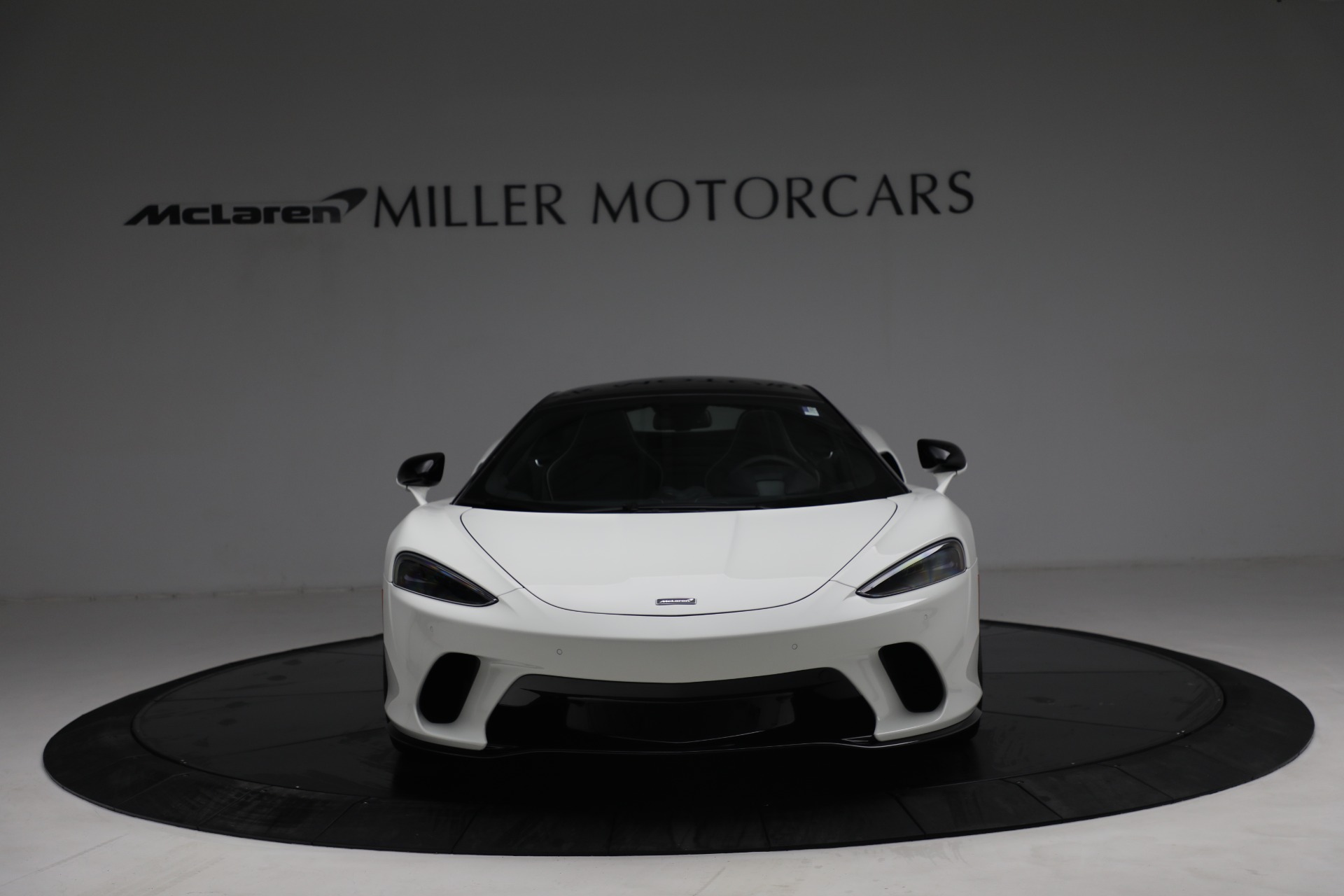 Used-2021-McLaren-GT-Luxe