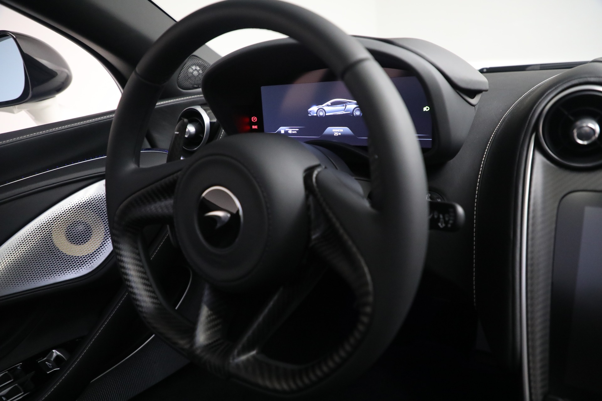 Used-2021-McLaren-GT-Luxe