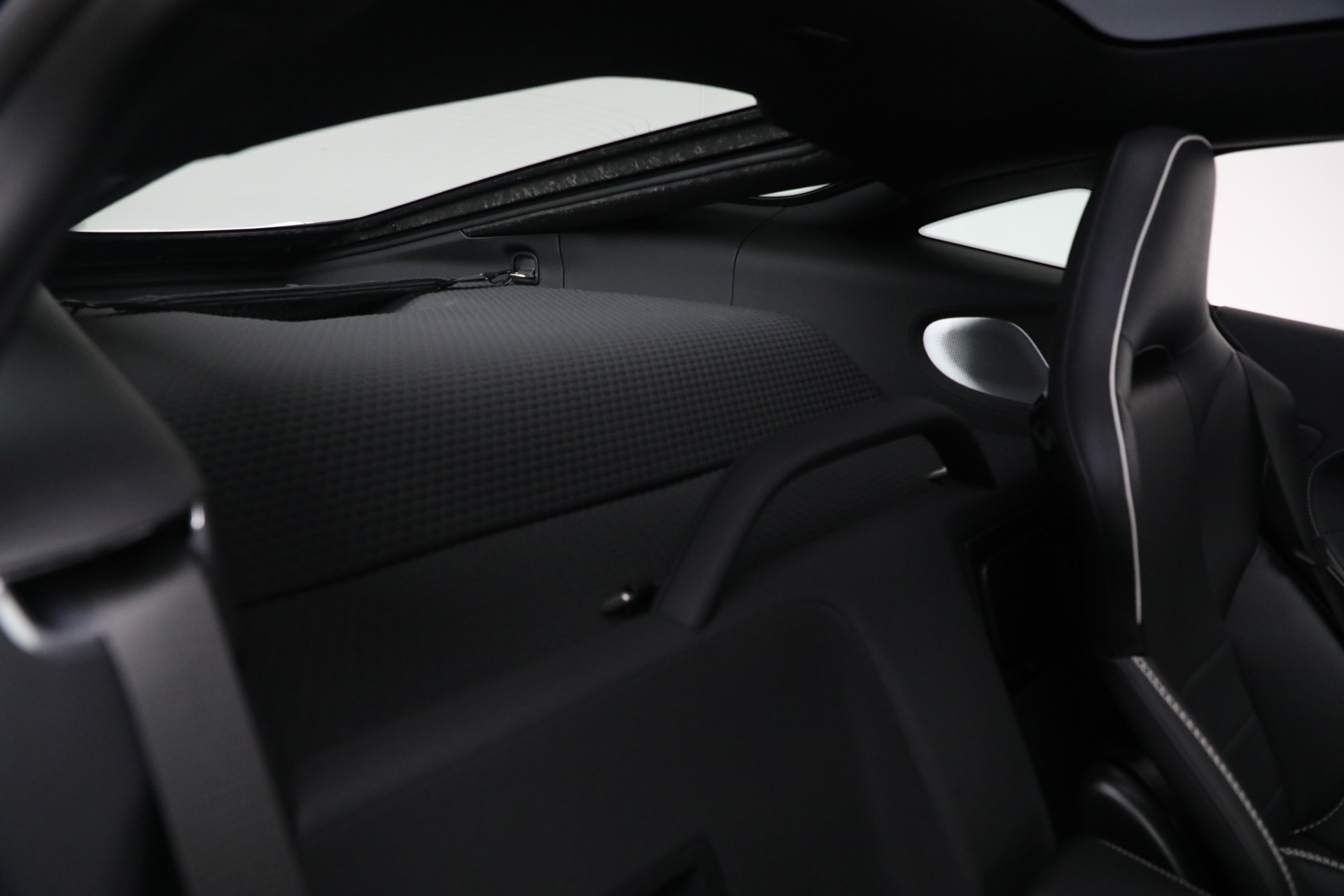 Used-2021-McLaren-GT-Luxe