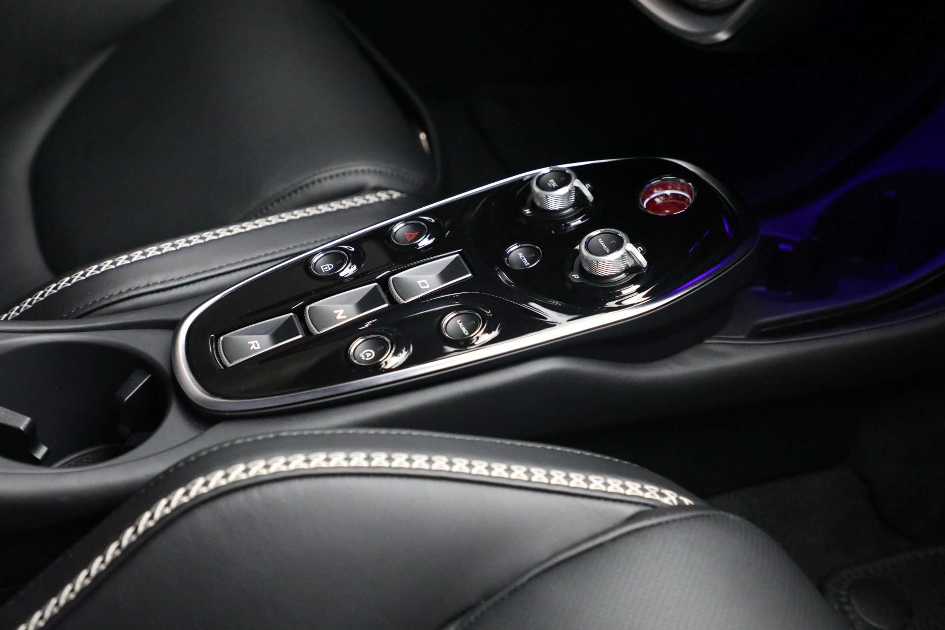 Used-2021-McLaren-GT-Luxe