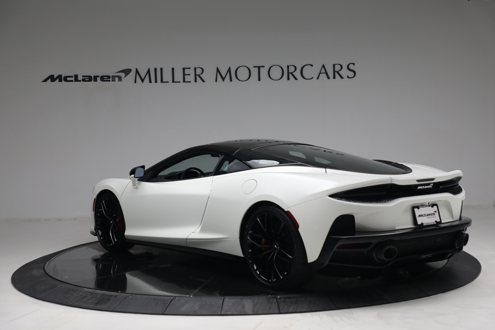 Used-2021-McLaren-GT-Luxe