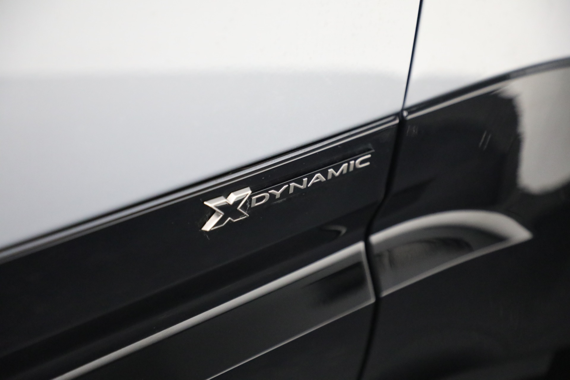 Used-2021-Land-Rover-Defender-90-X-Dynamic-S