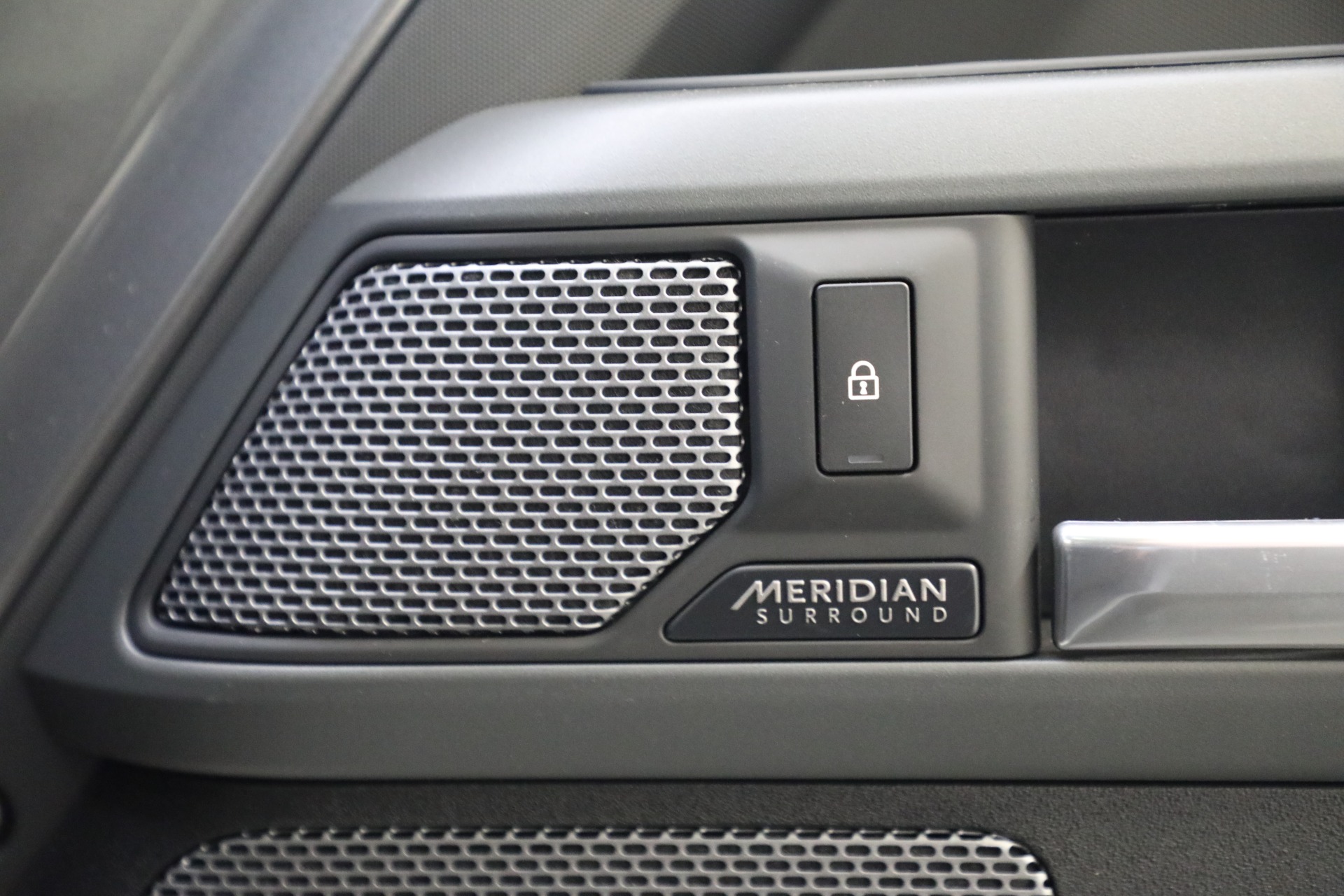 Used-2021-Land-Rover-Defender-90-X