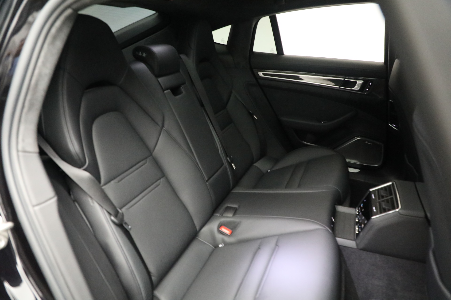 Used-2021-Porsche-Panamera-Turbo-S