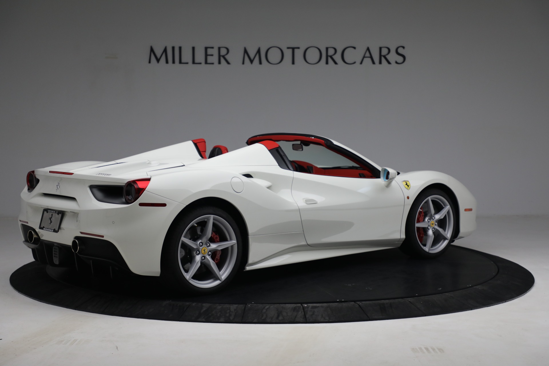 Used-2017-Ferrari-488-Spider