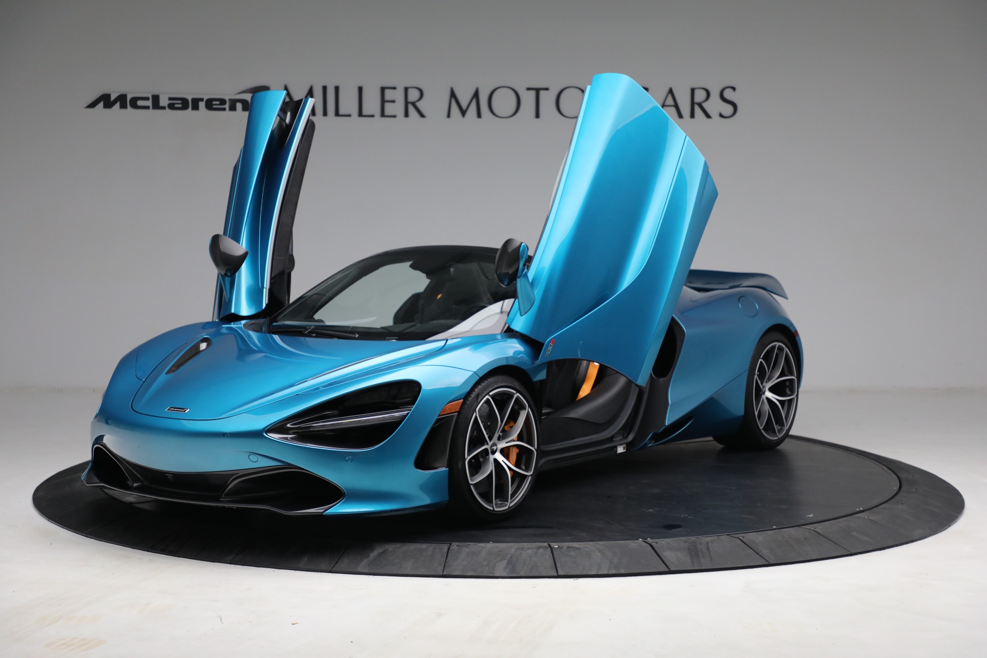 Used-2020-McLaren-720S-Spider