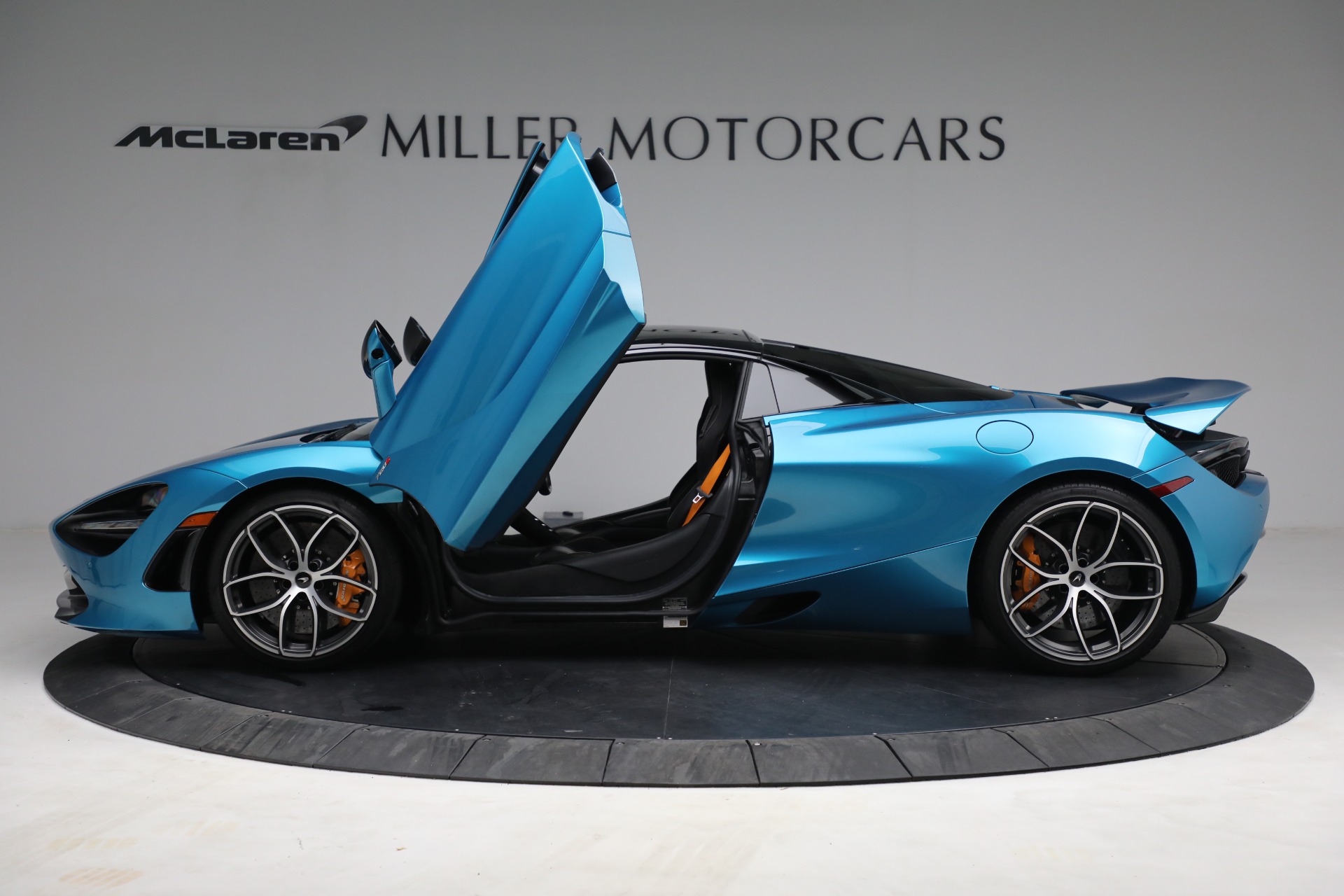 Used-2020-McLaren-720S-Spider