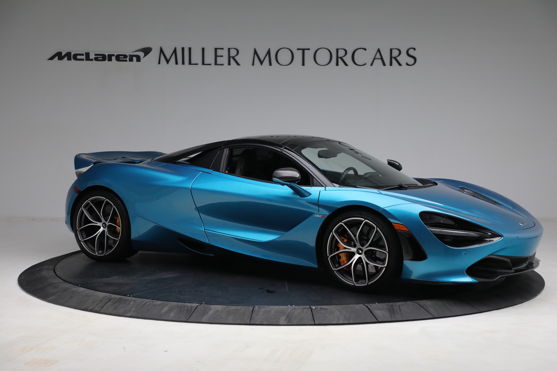 Used-2020-McLaren-720S-Spider