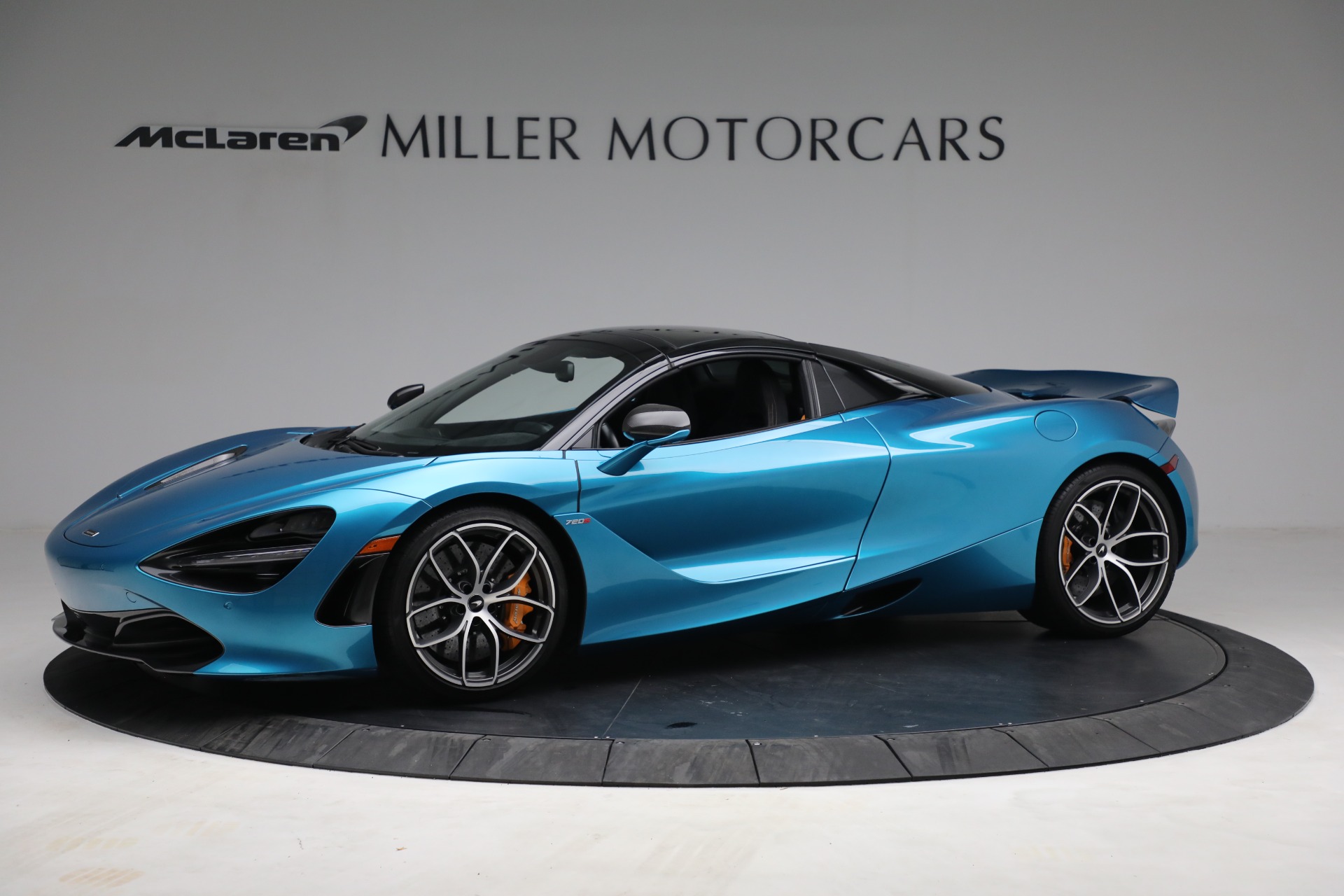 Used-2020-McLaren-720S-Spider
