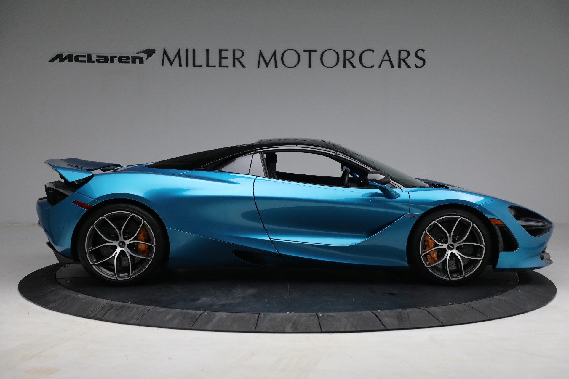 Used-2020-McLaren-720S-Spider