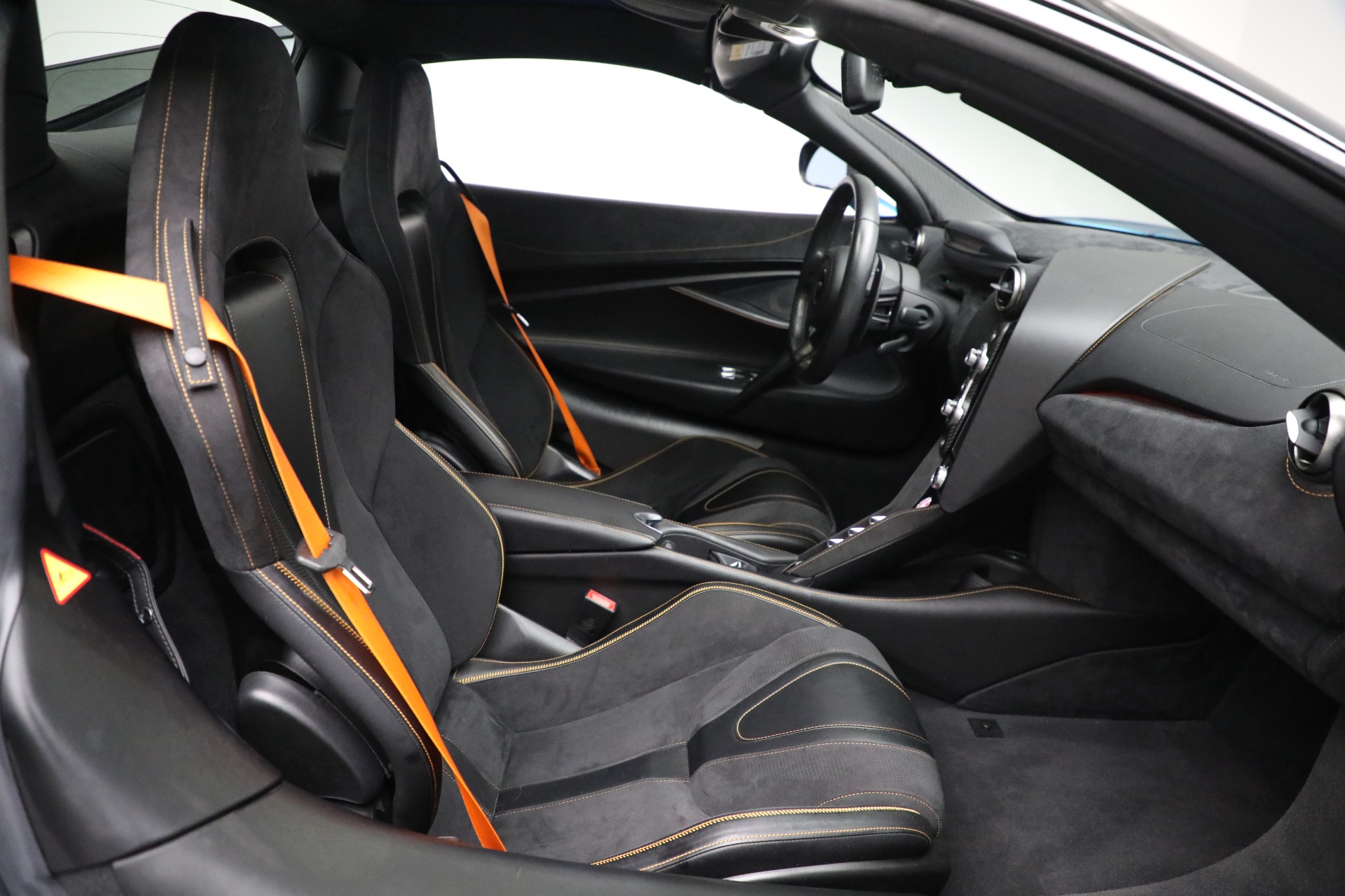 Used-2020-McLaren-720S-Spider