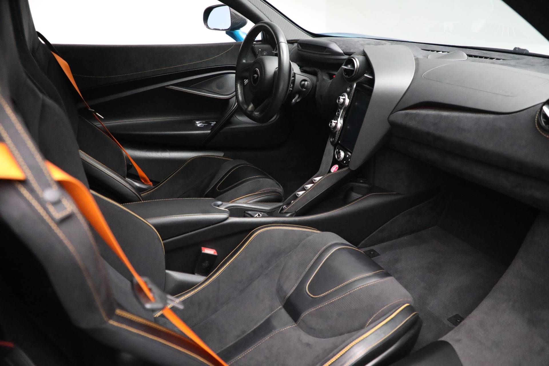 Used-2020-McLaren-720S-Spider