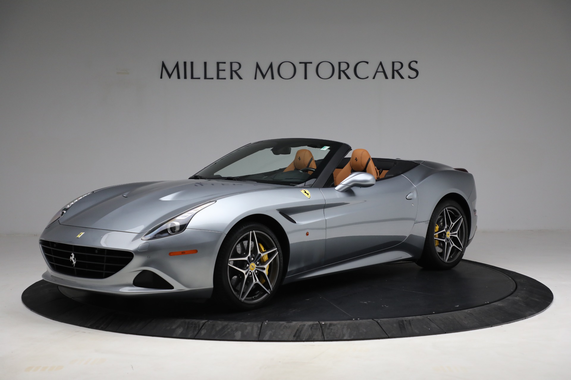 Used-2017-Ferrari-California-T