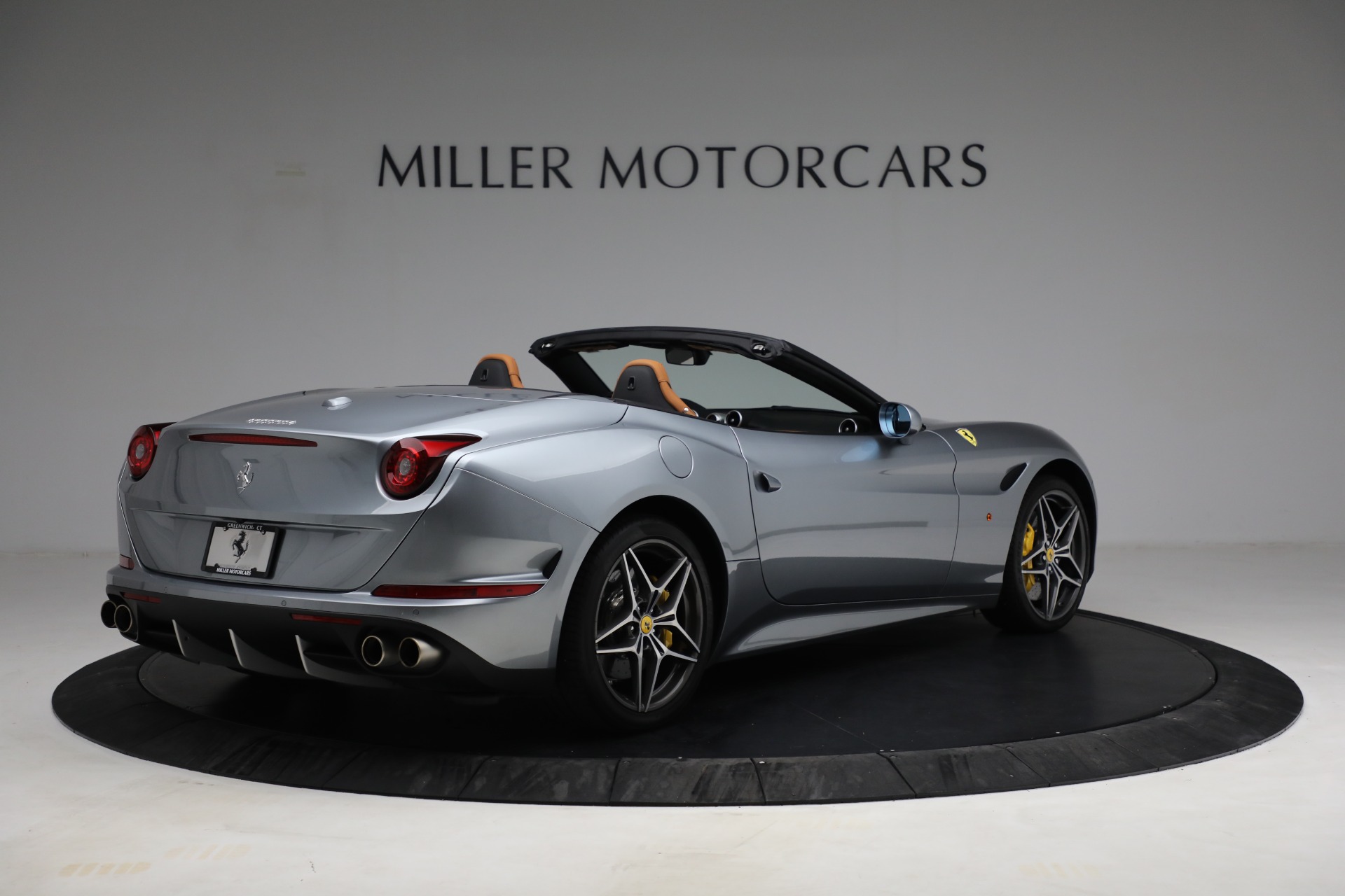 Used-2017-Ferrari-California-T