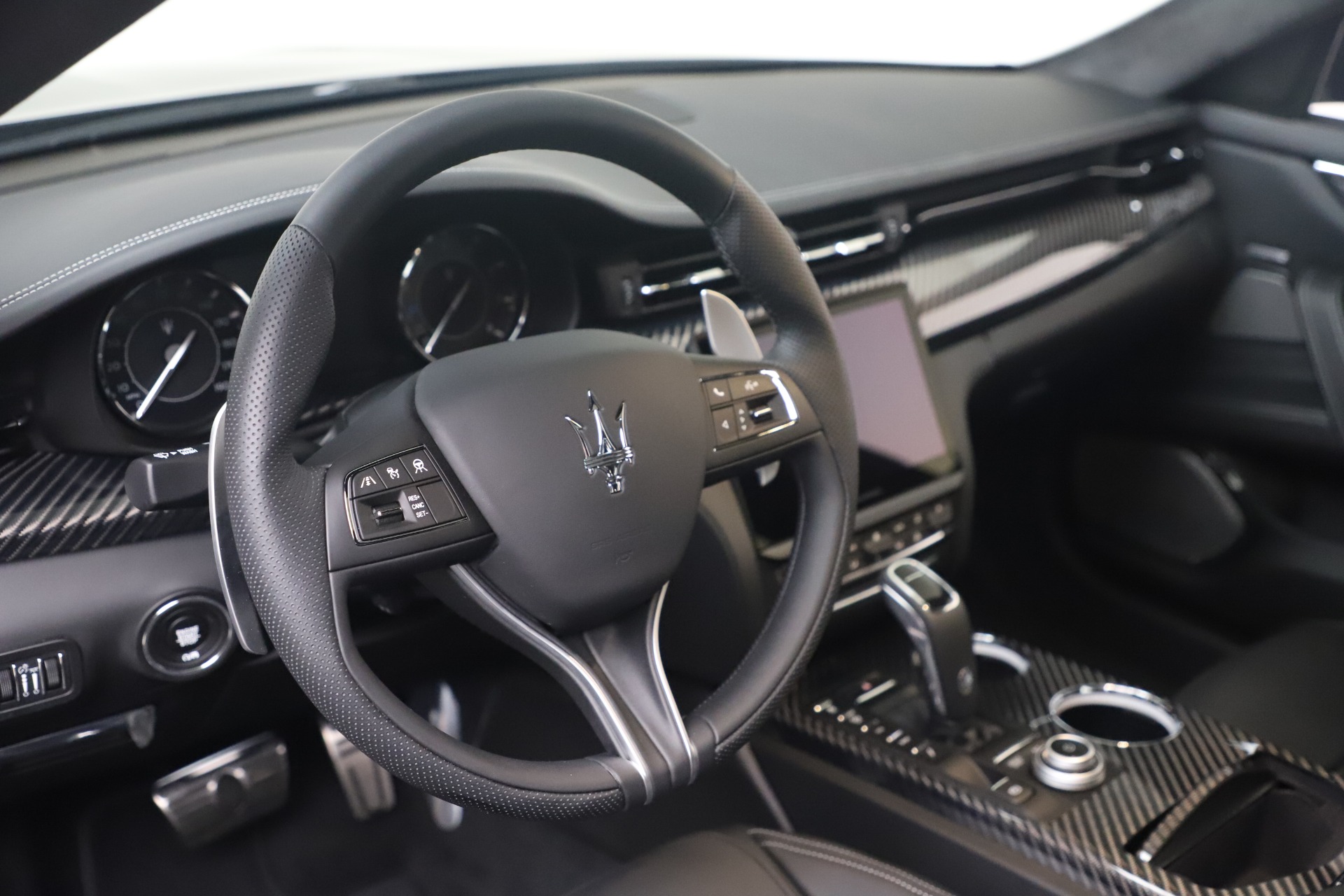 New-2022-Maserati-Quattroporte-Modena-Q4