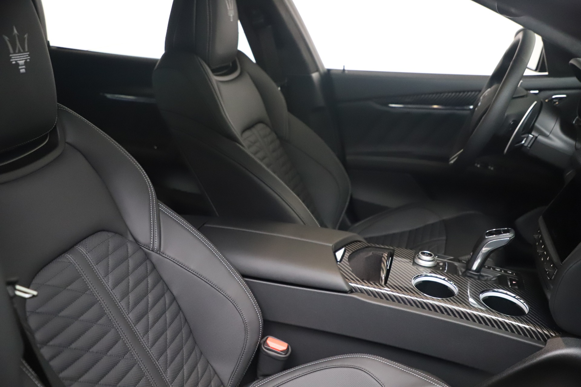 New-2022-Maserati-Quattroporte-Modena-Q4